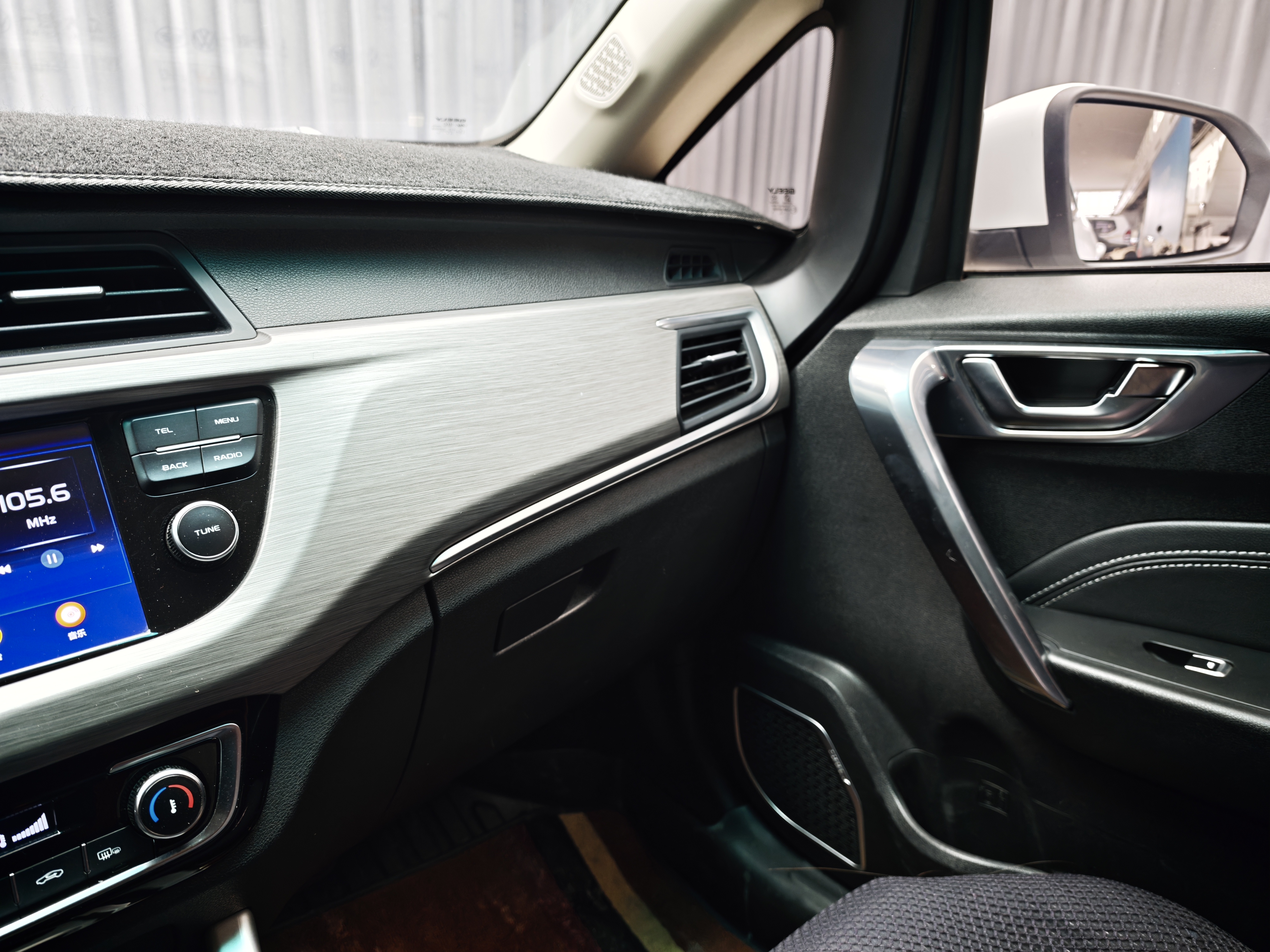 Vision X3 2018 #16 Vision X3 2018 car image #16