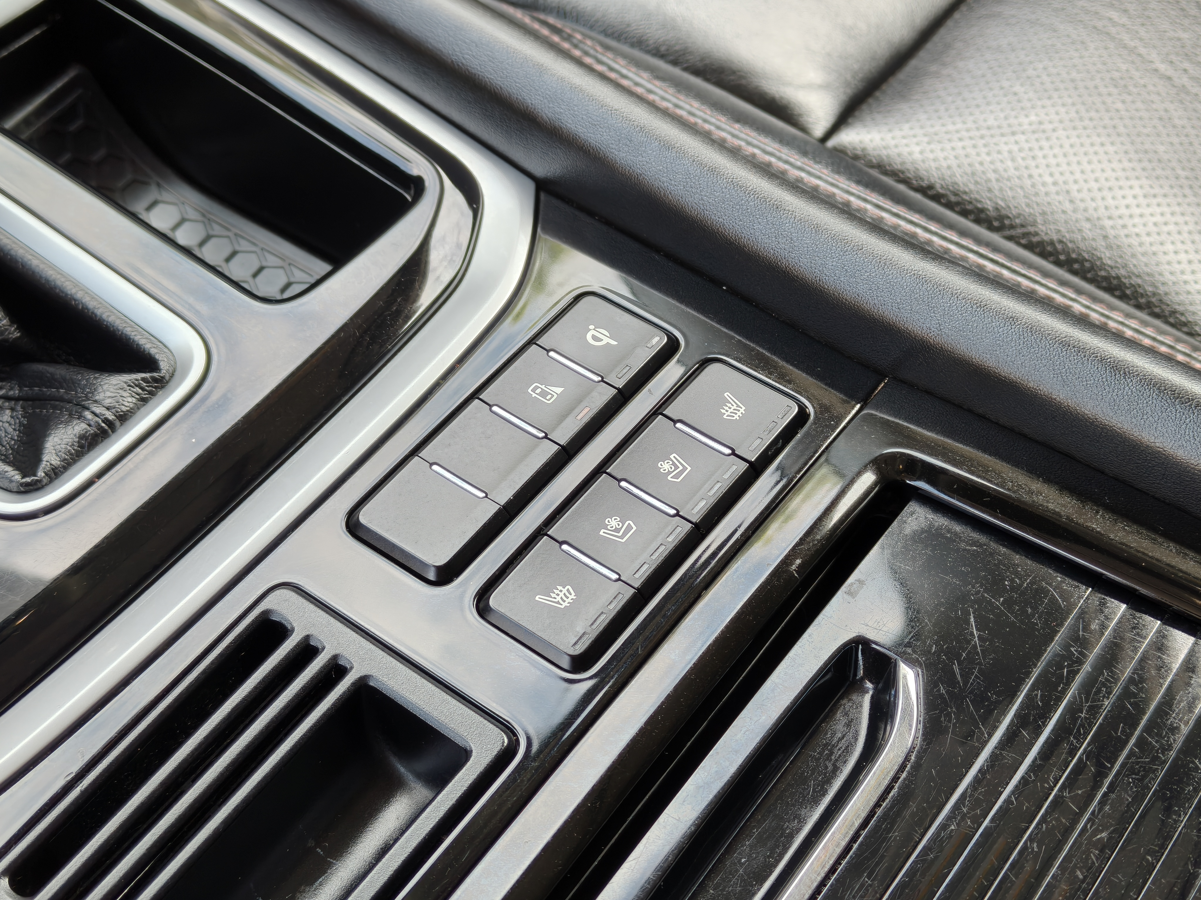 GAC Trumpchi GS7 2019 car image #16