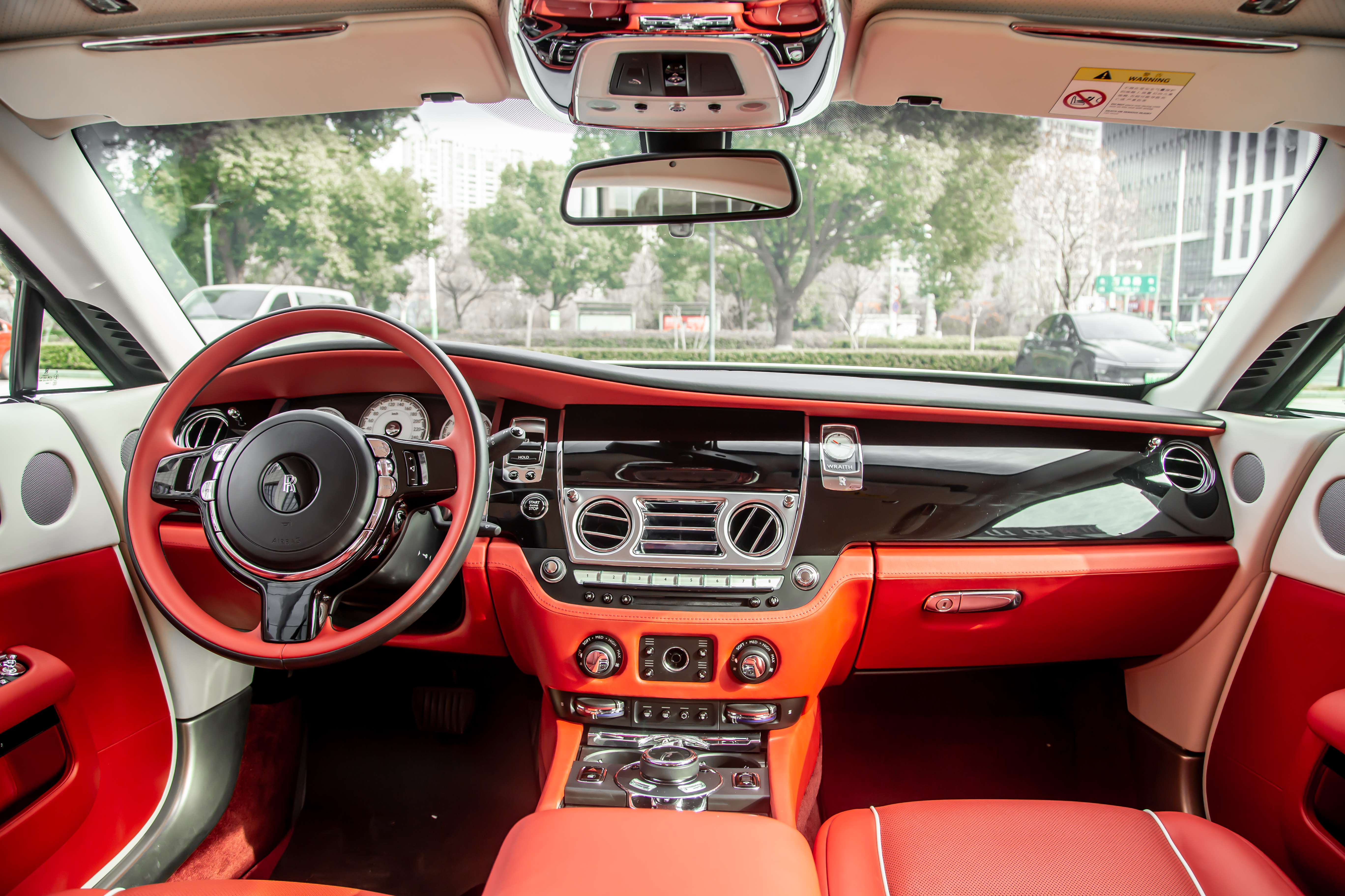 Rolls-Royce 2017 #16 Rolls-Royce 2017 car image #16