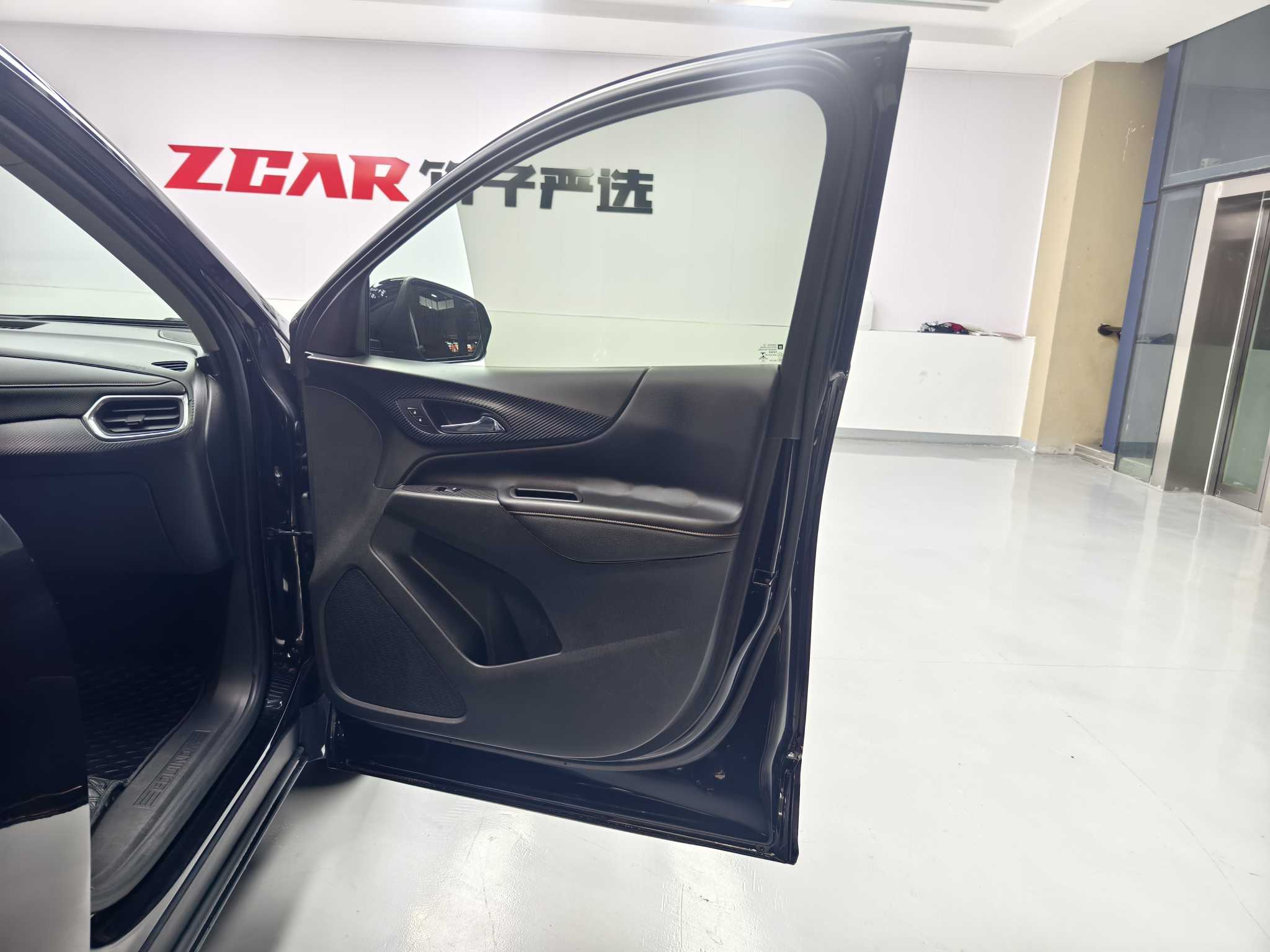 Chevrolet Equinox 2018 immagine di auto #16