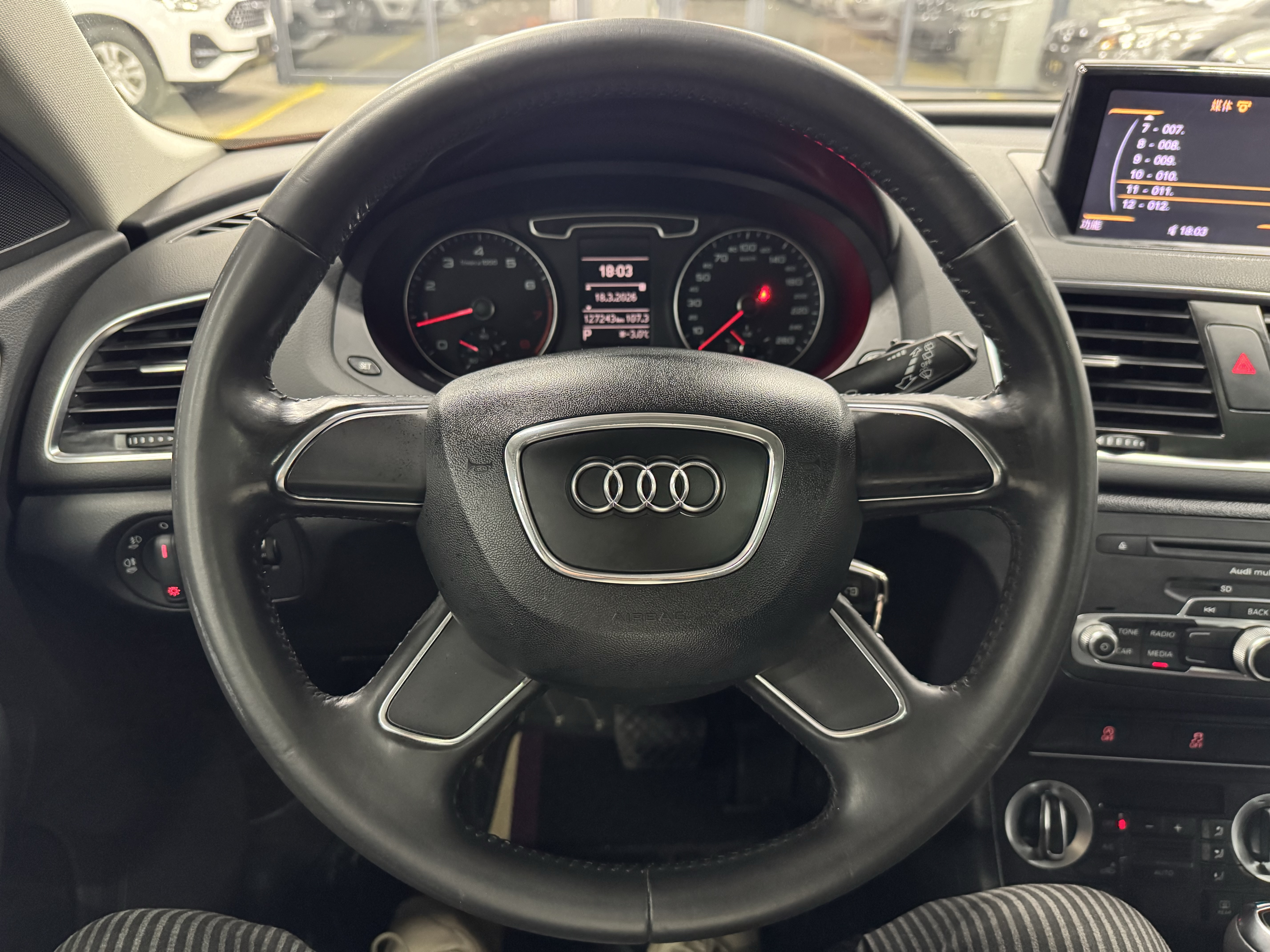 Audi 2014 car image #16