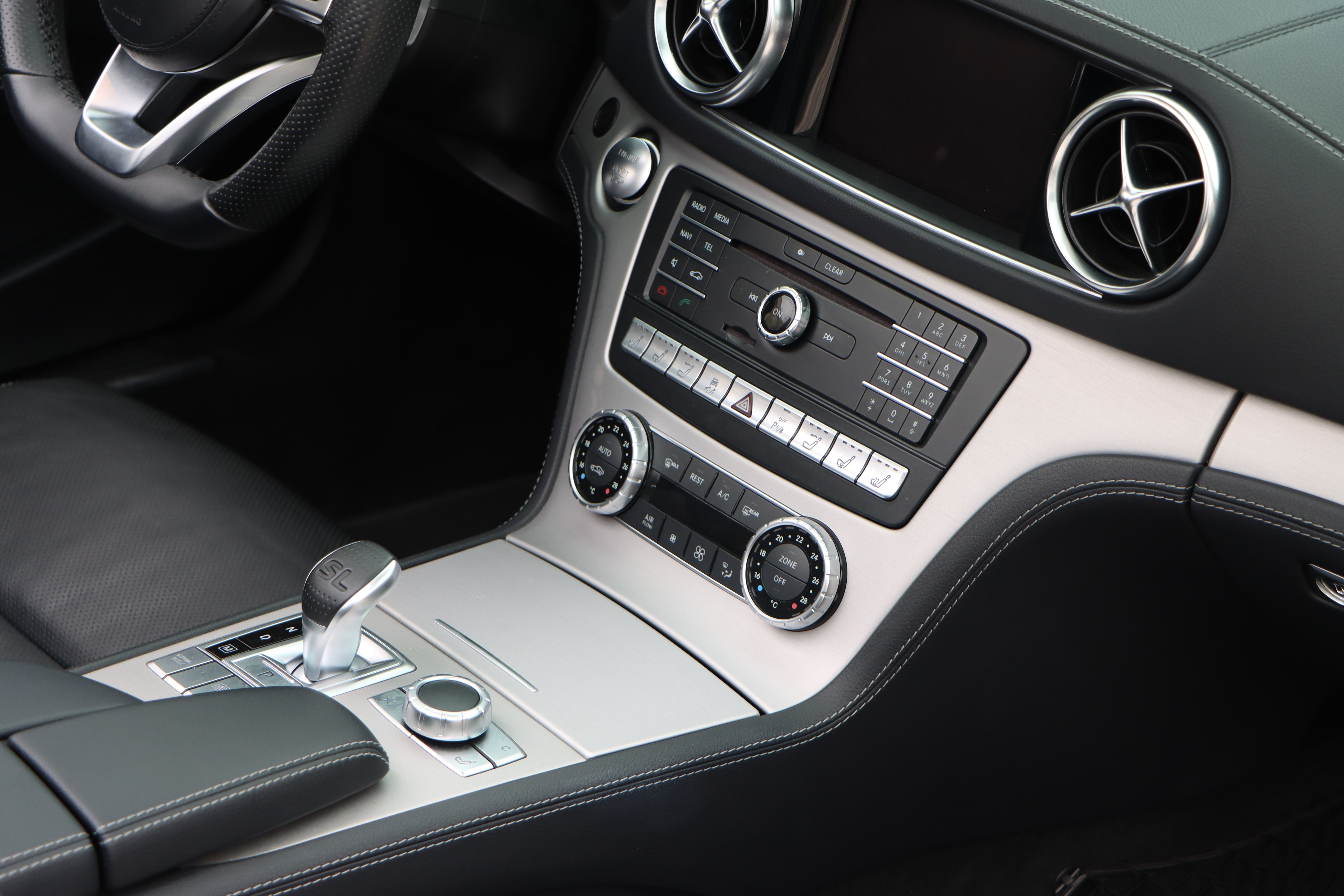 Mercedes-Benz SL Class 2019 car image #16