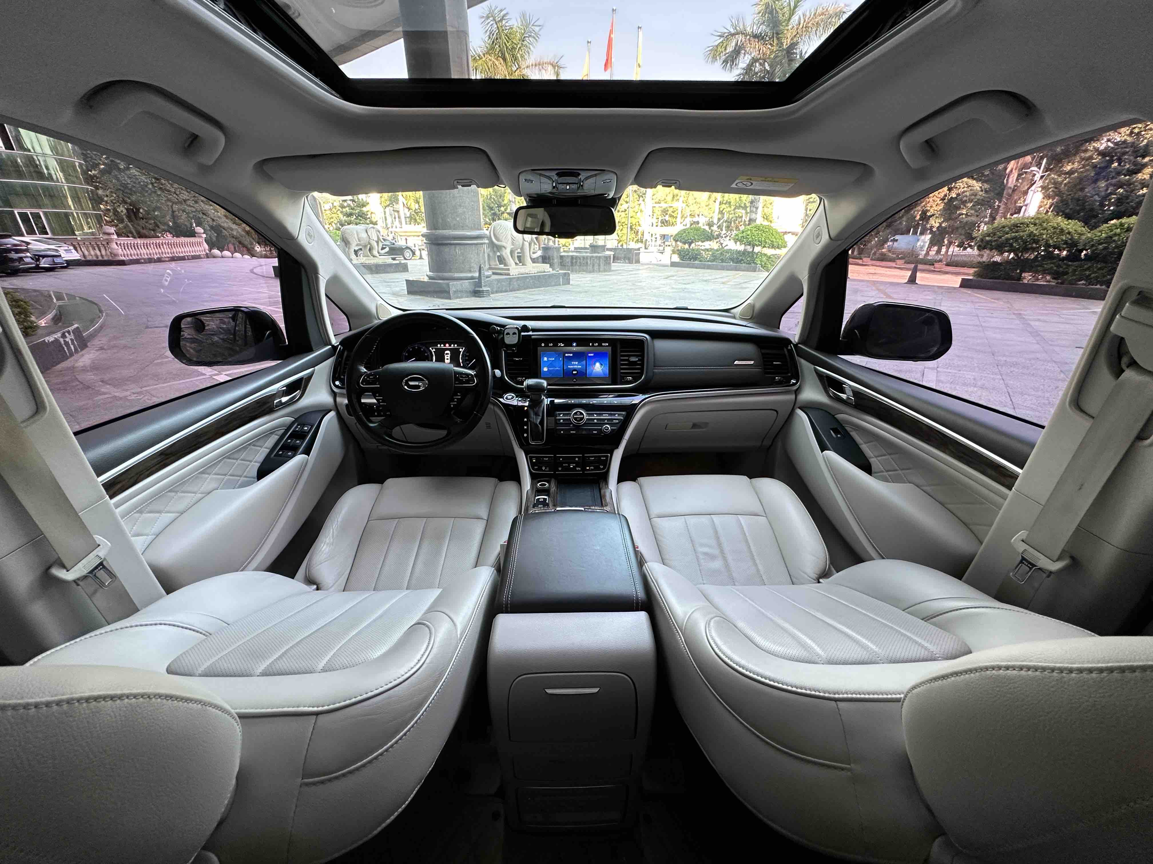 GAC Trumpchi M8 2019 car image #16