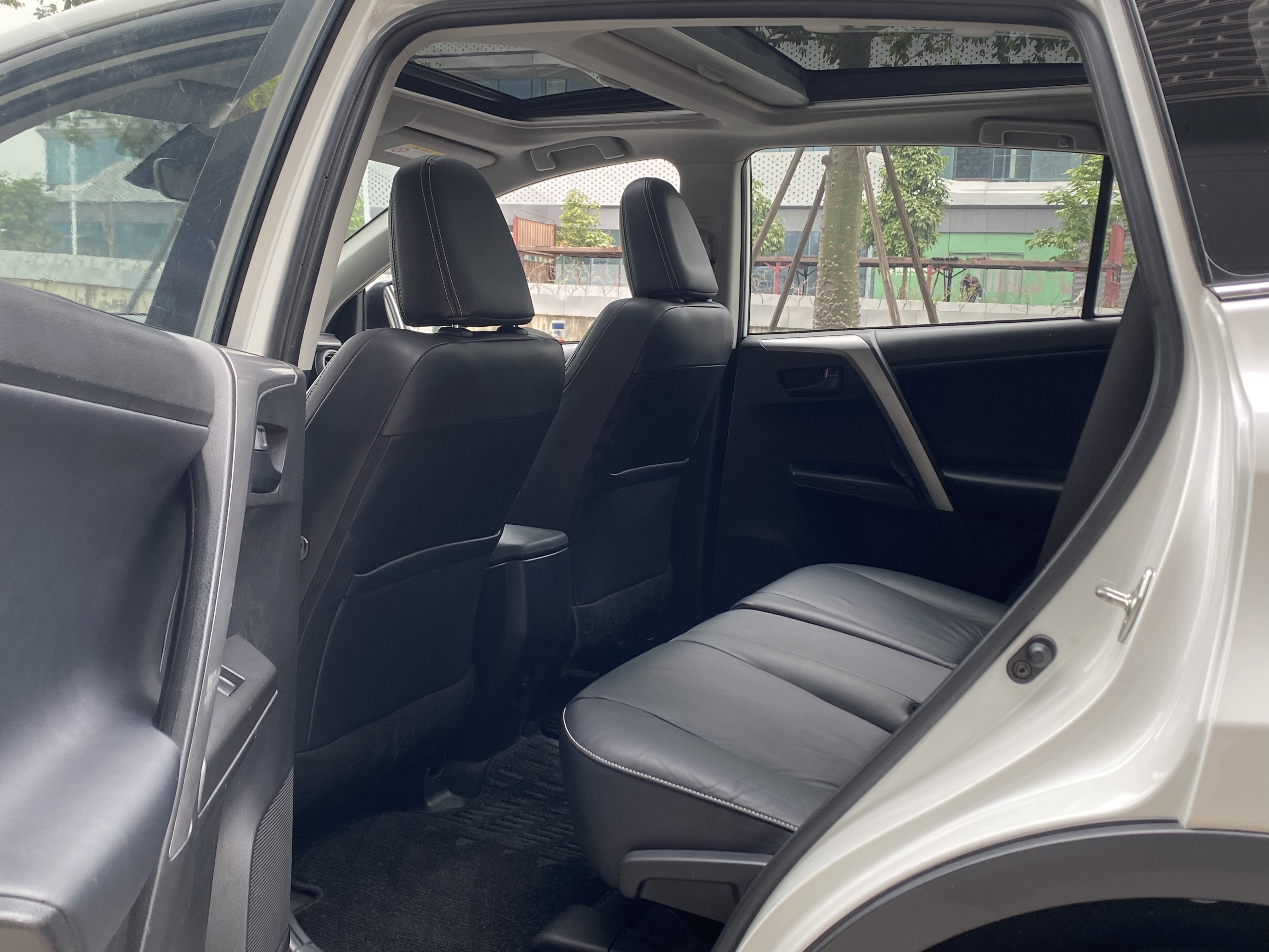 Toyota RAV4 2017 #16 Toyota RAV4 2017 car image #16