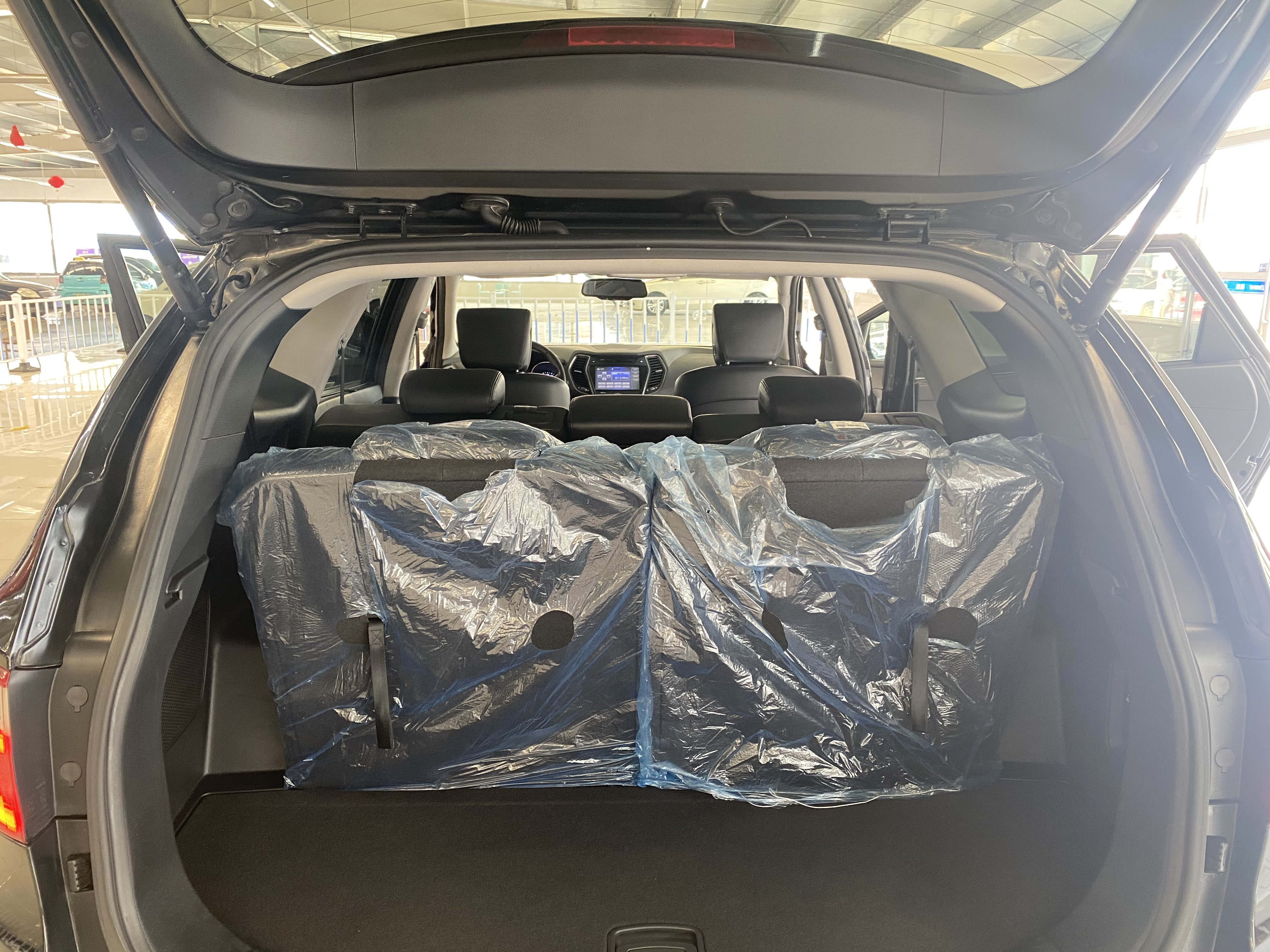 Hyundai Grand Santa Fe 2013 car image #16