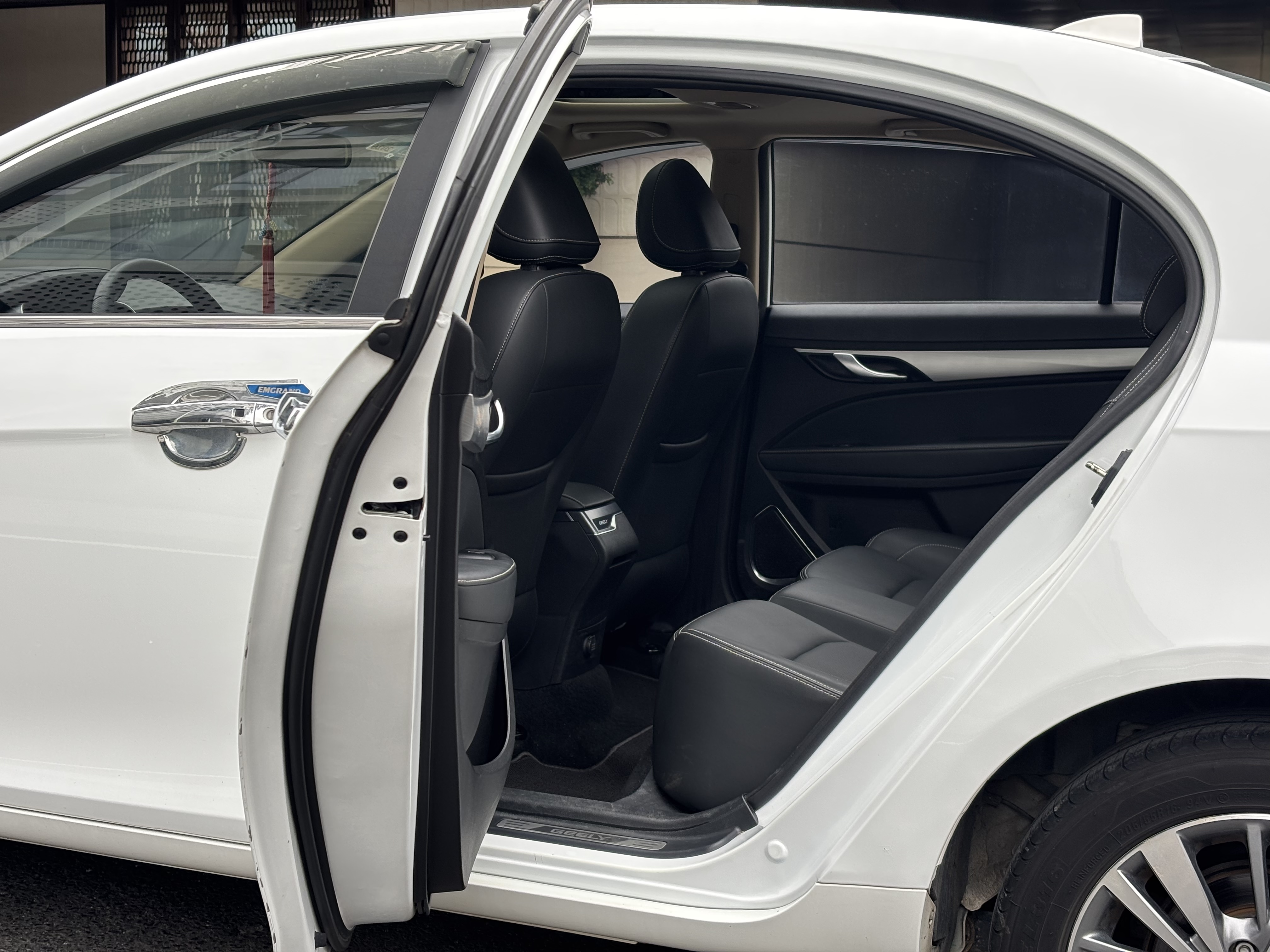 GEELY Emgrand 2018 #16 GEELY Emgrand 2018 car image #16
