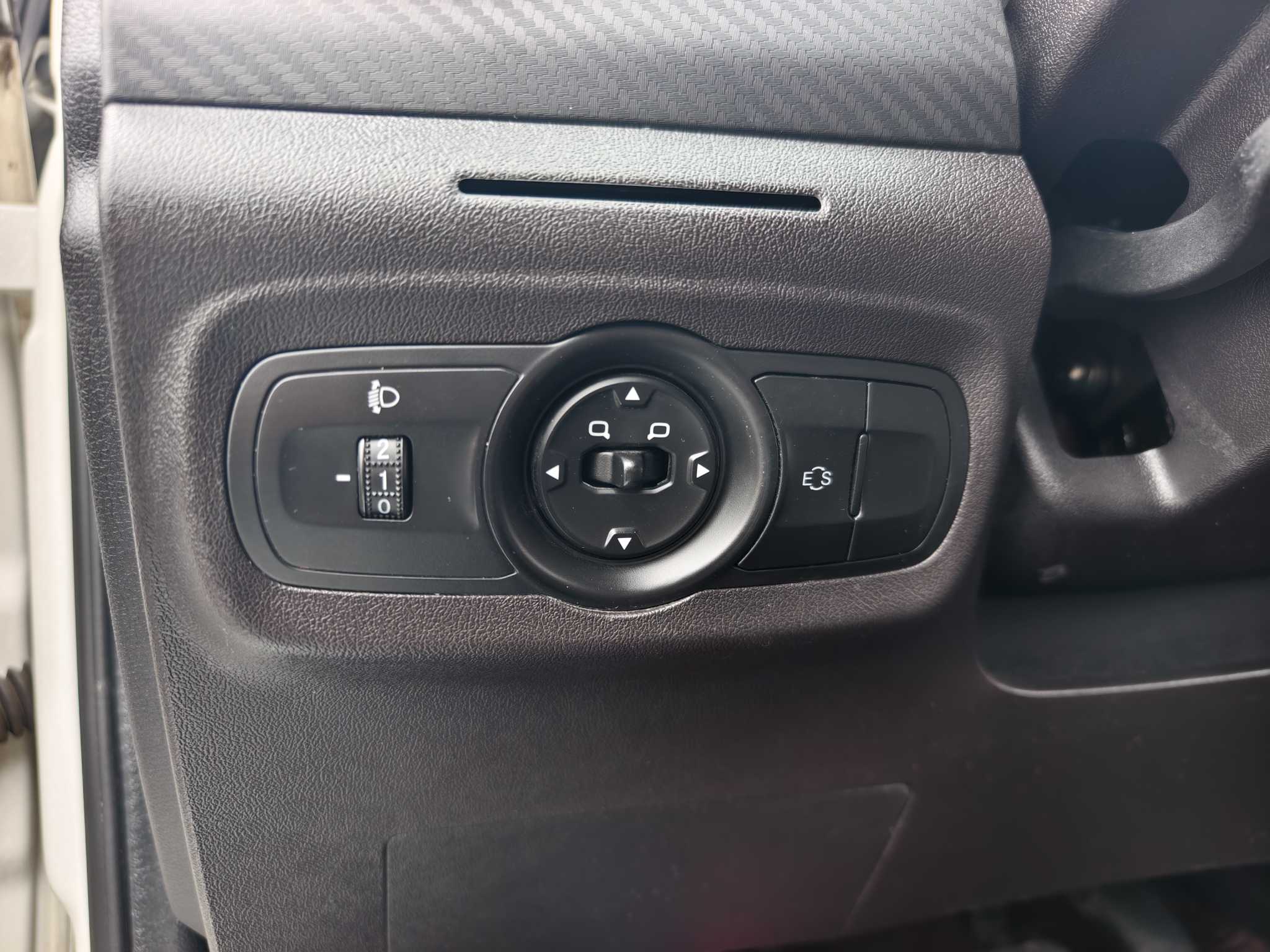 Chery Tiggo 3x 2019 #16 Chery Tiggo 3x 2019 car image #16