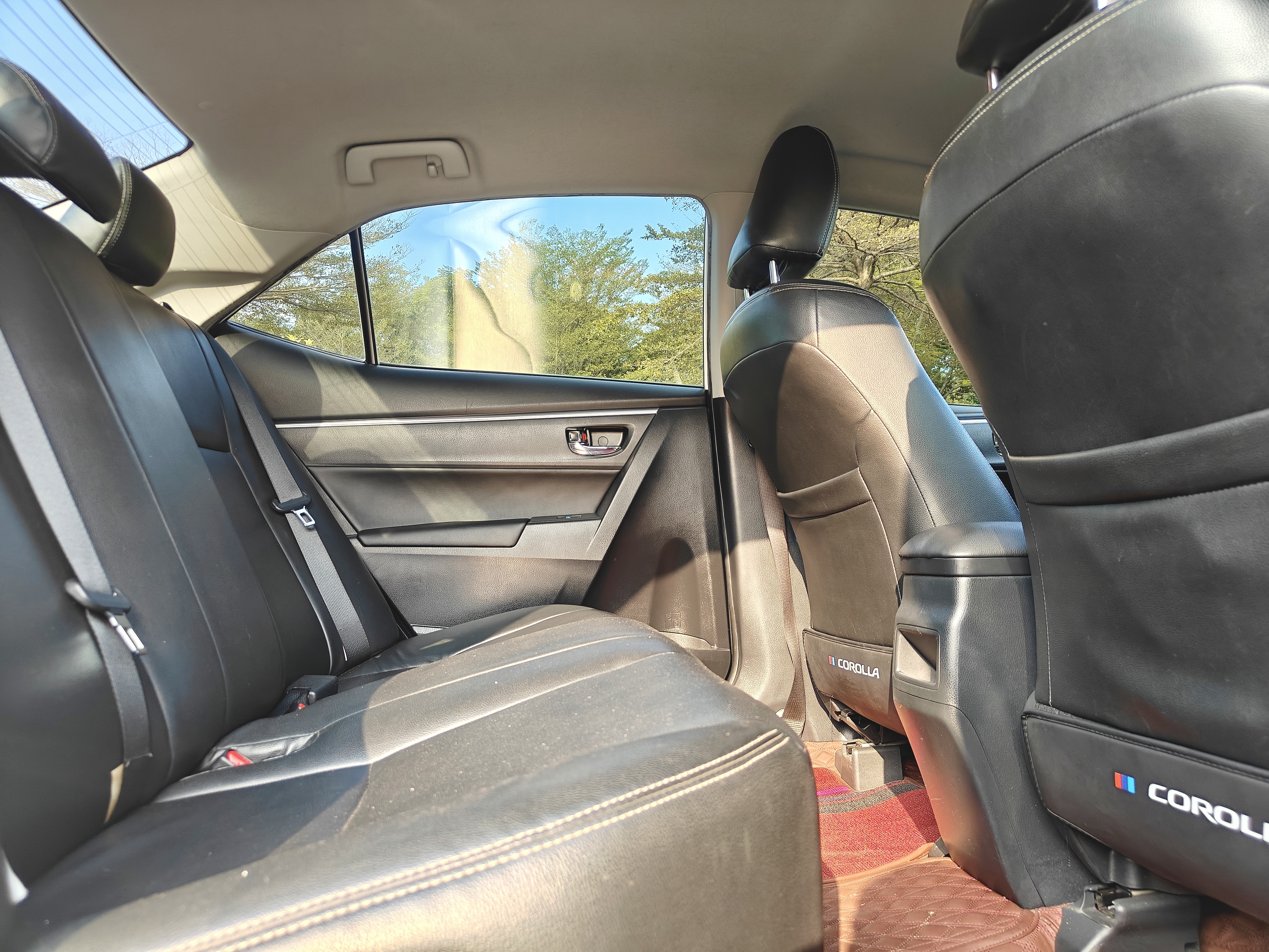 Toyota Corolla 2019 #16 Toyota Corolla 2019 car image #16