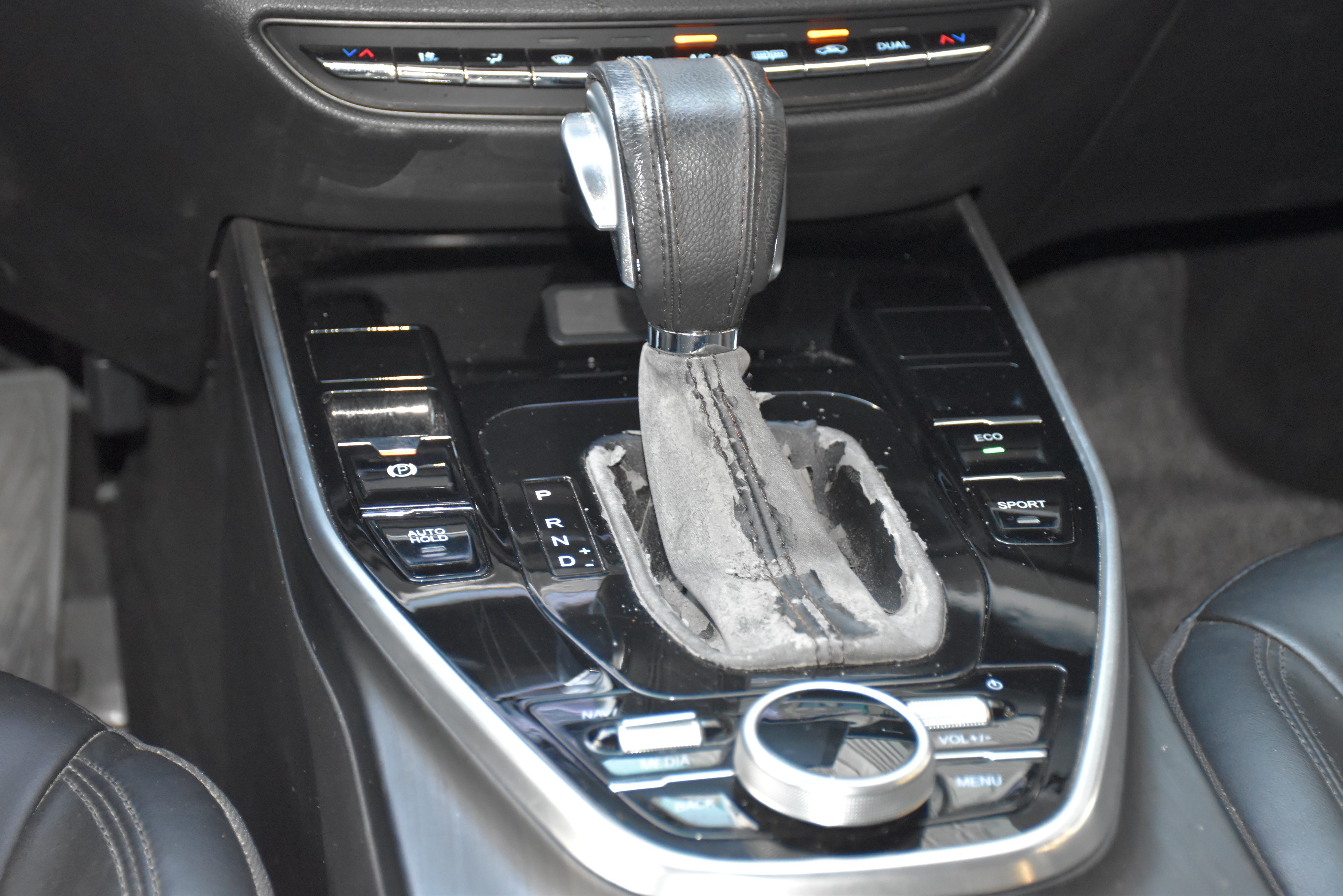 Soueast DX7 2019 car image #16