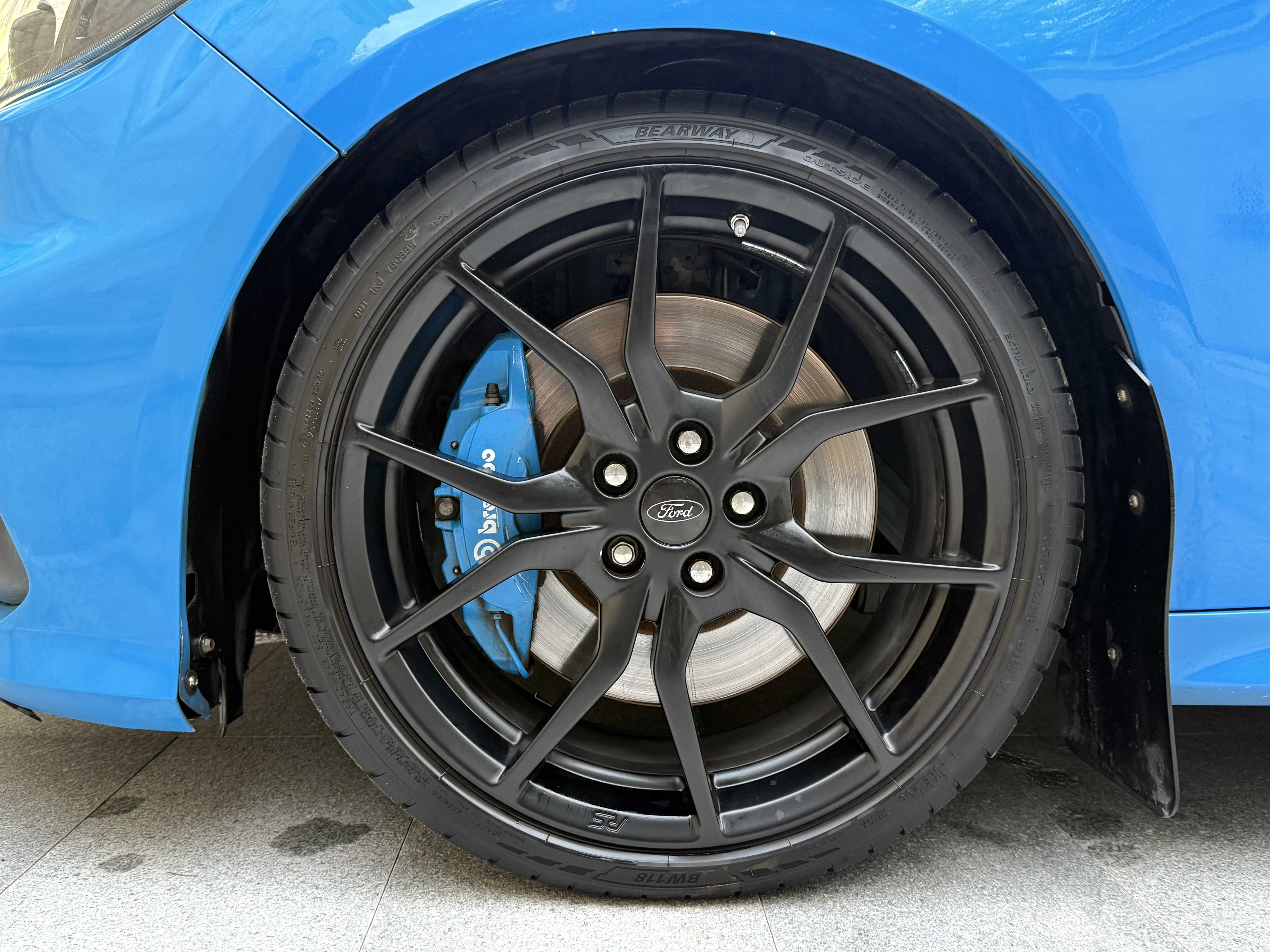 Ford Focus (Imported) 2018 car image #16