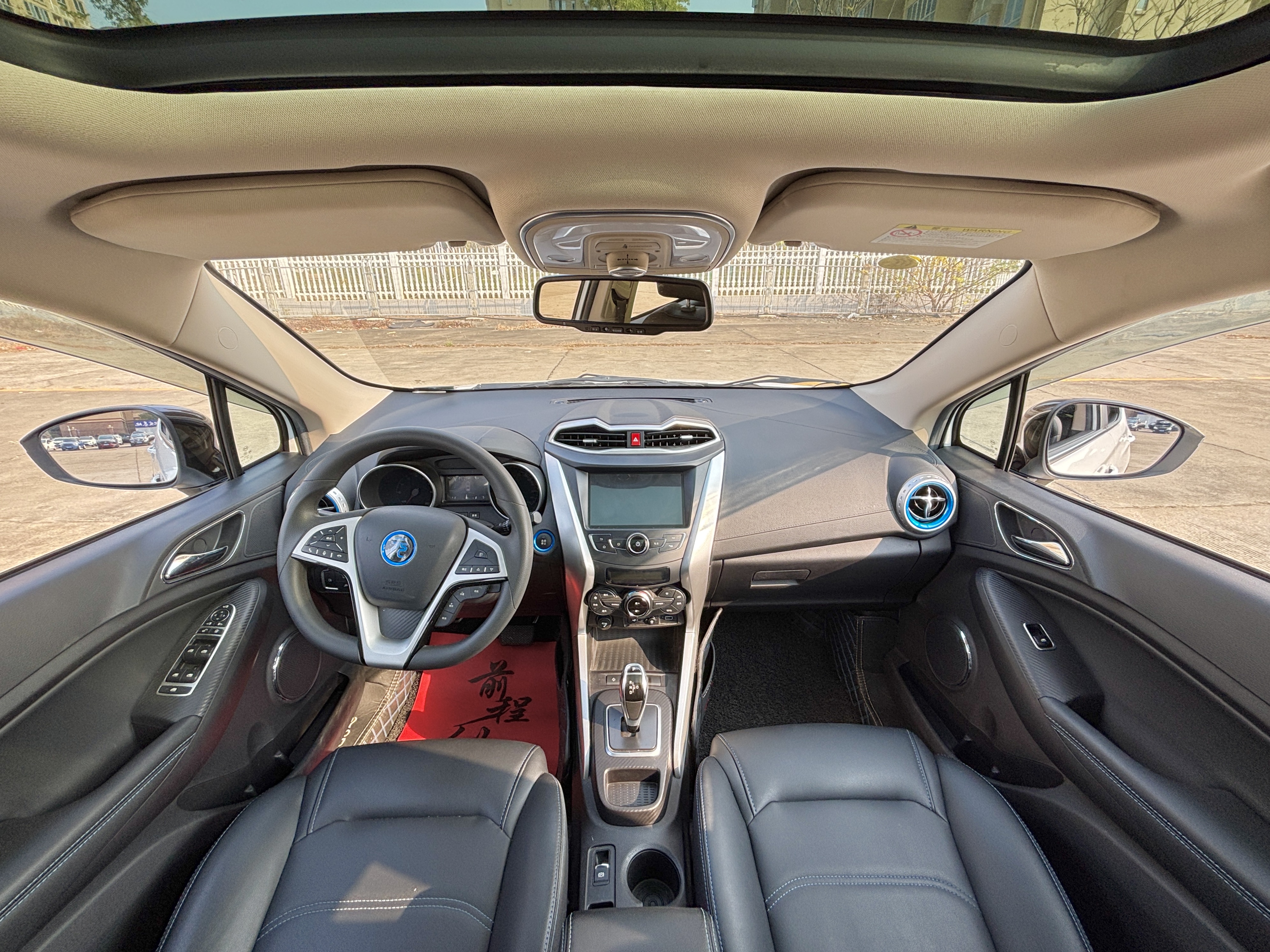 BYD Yuan New Energy 2018 car image #16