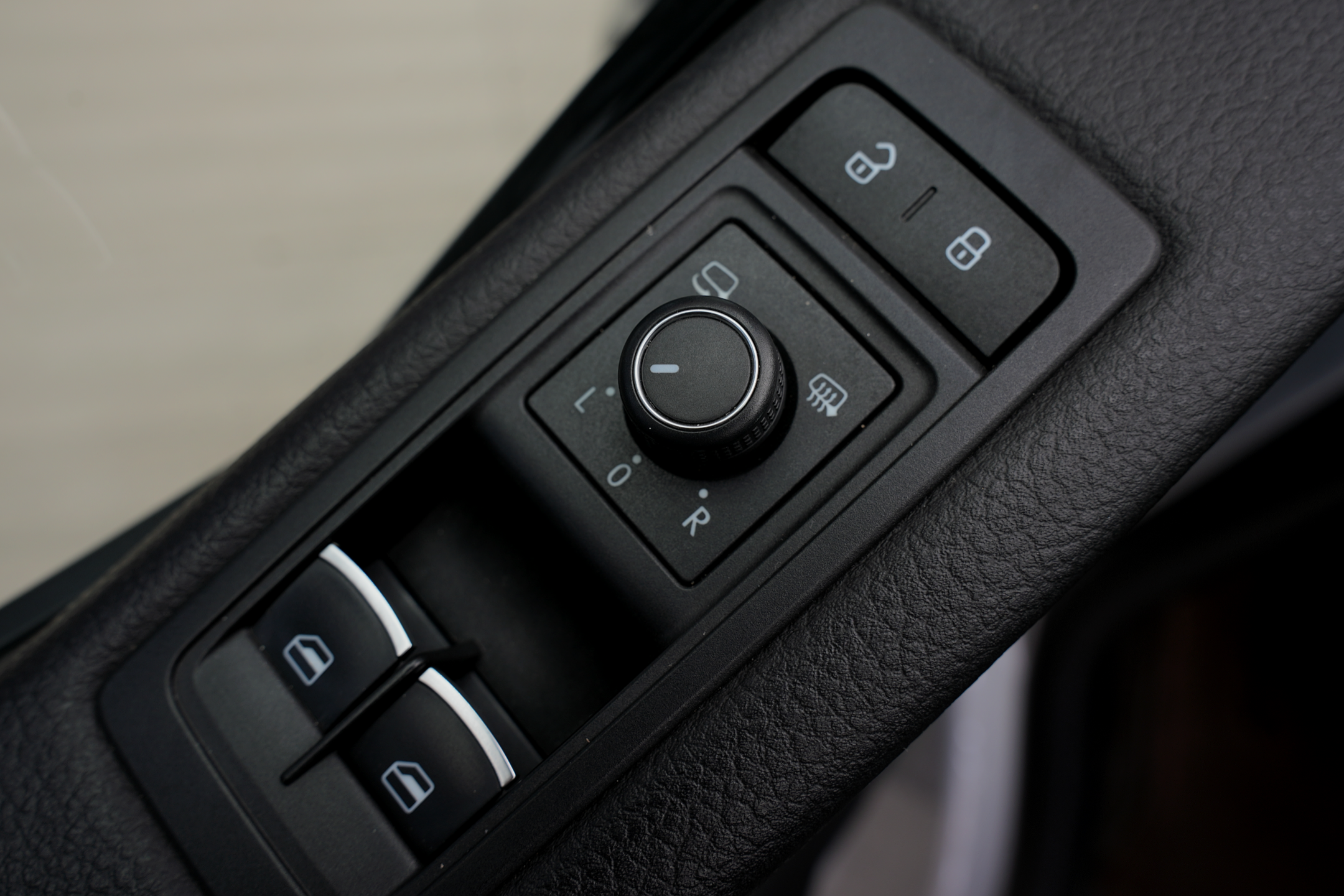 Volkswagen Multivan 2018 car image #16