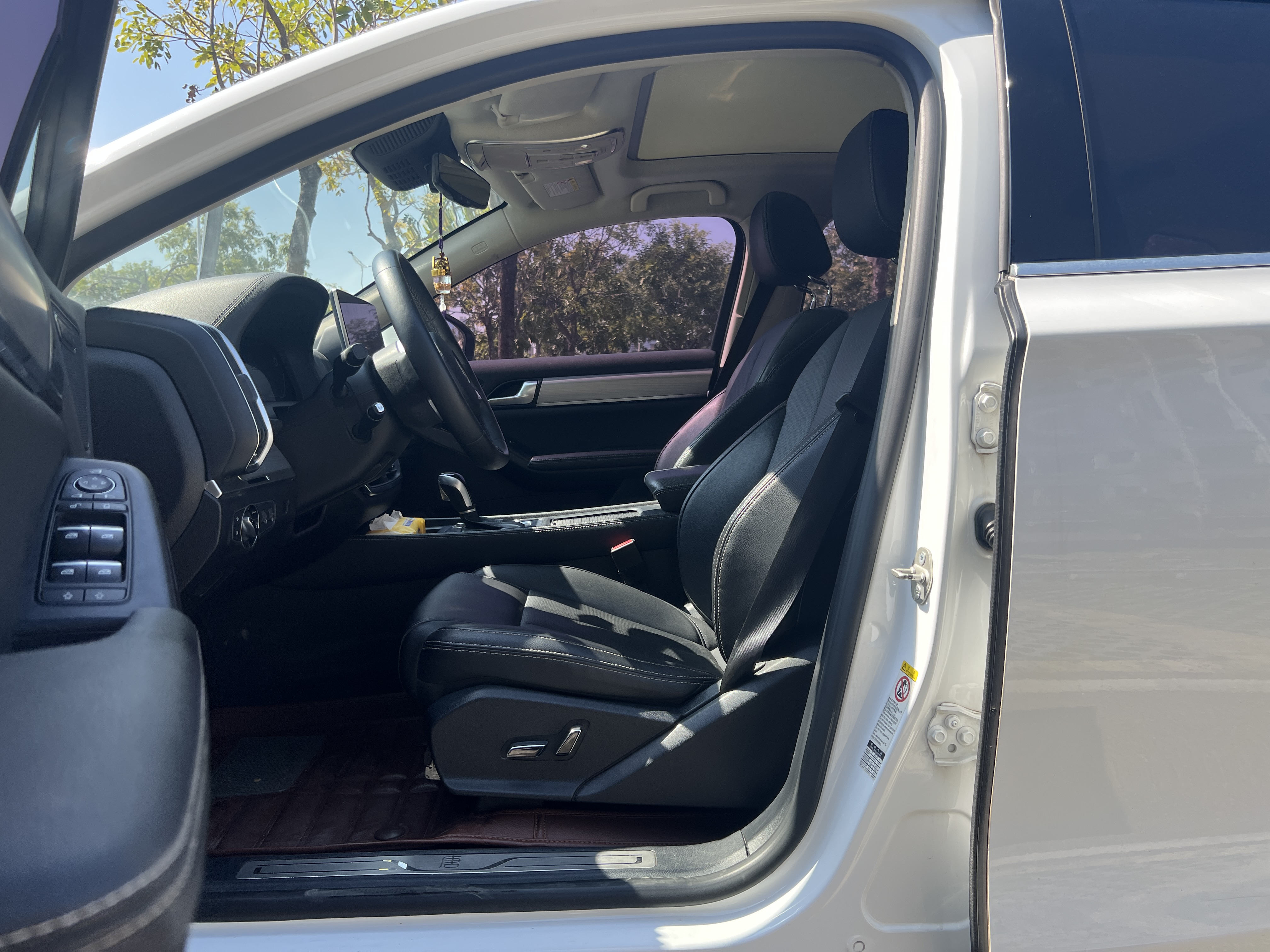 BYD Tang 2019 immagine di auto #16