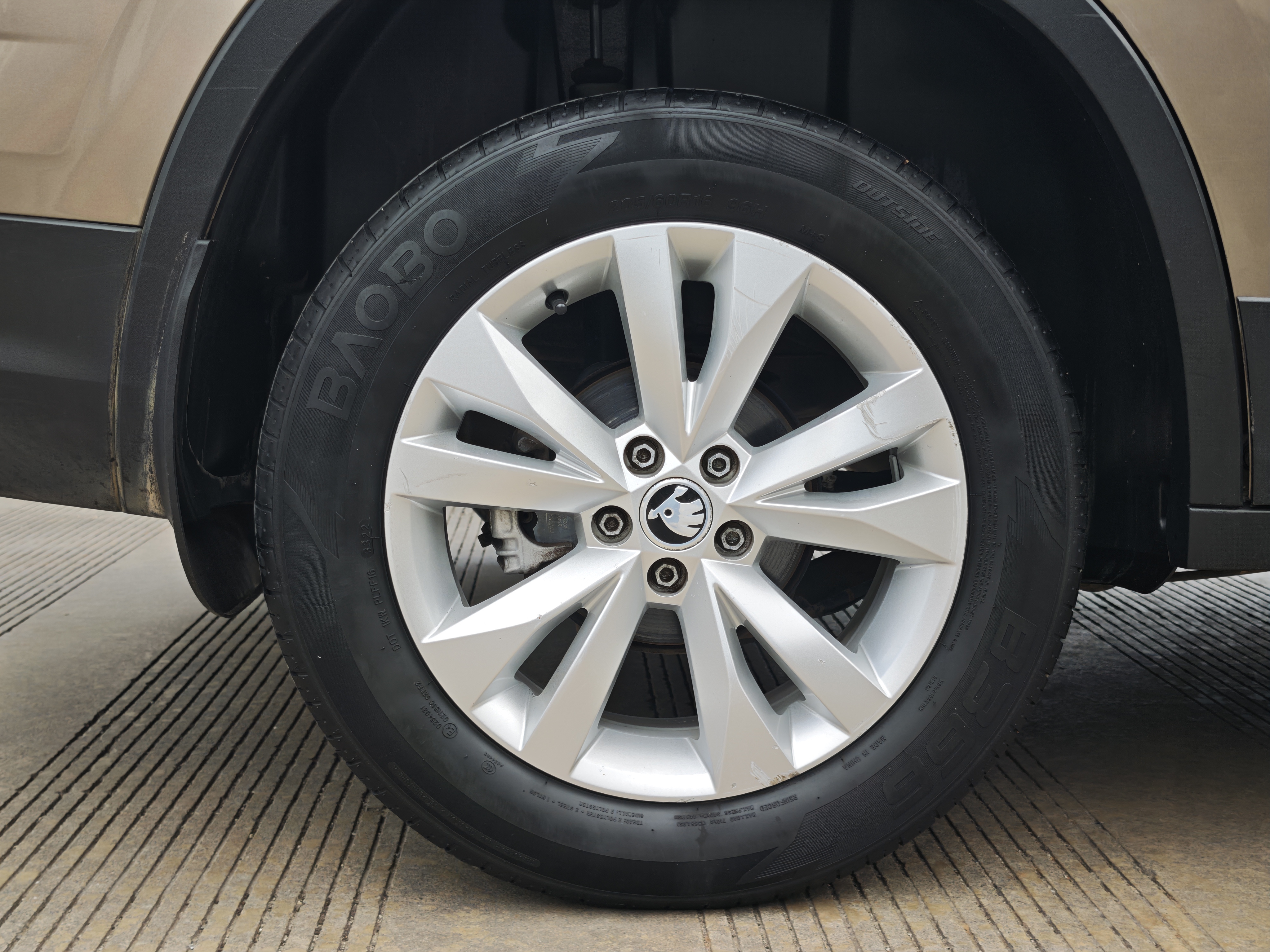 Skoda Kamiq 2019 car image #16