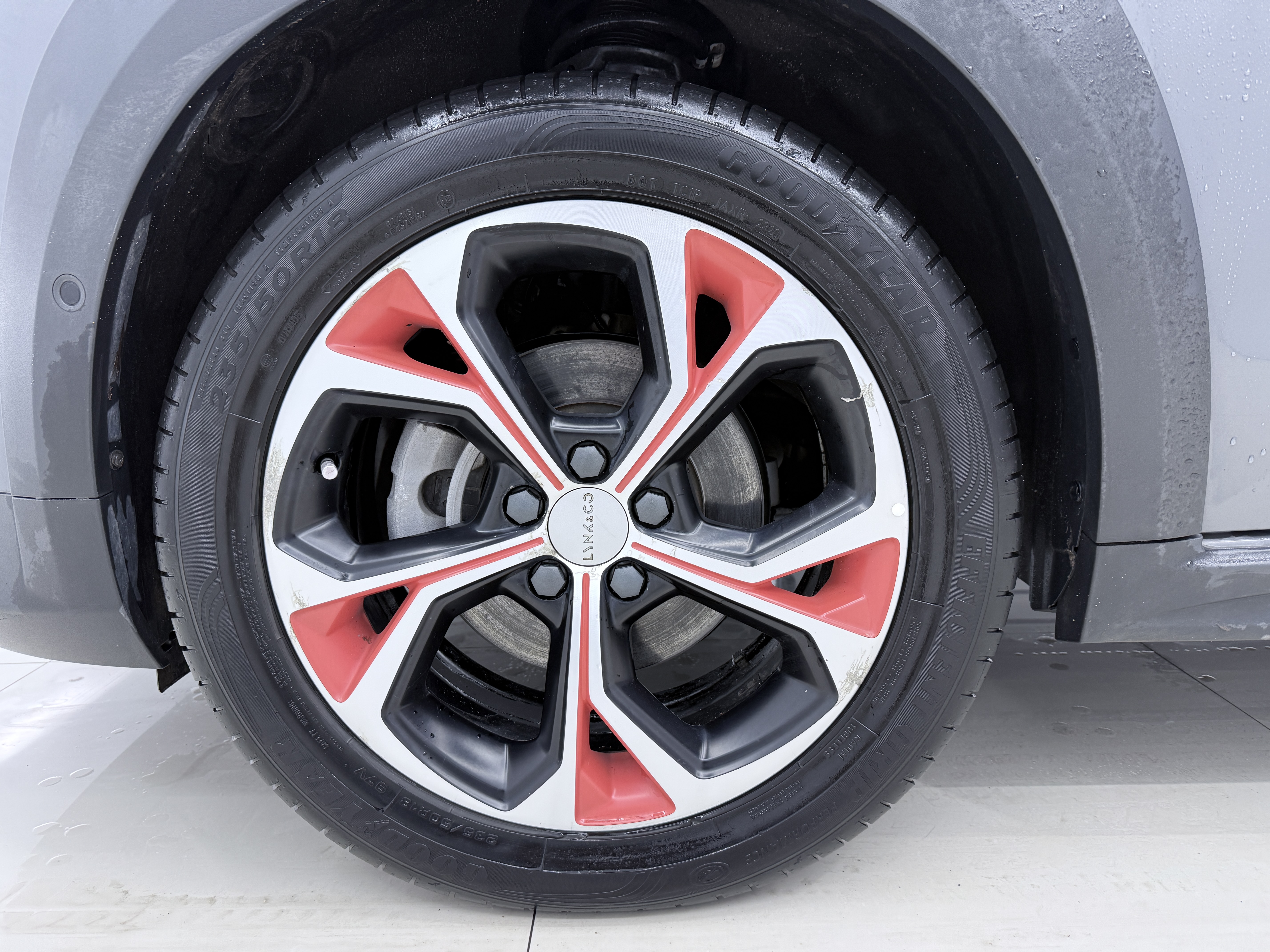 Lynk & Co 02 2019 #16 Lynk & Co 02 2019 car image #16
