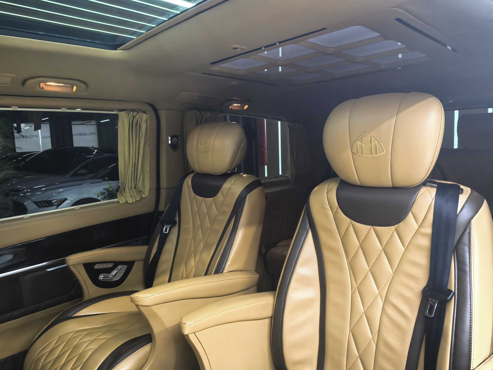 Mercedes-Benz V Class 2019 #16 Mercedes-Benz V Class 2019 car image #16