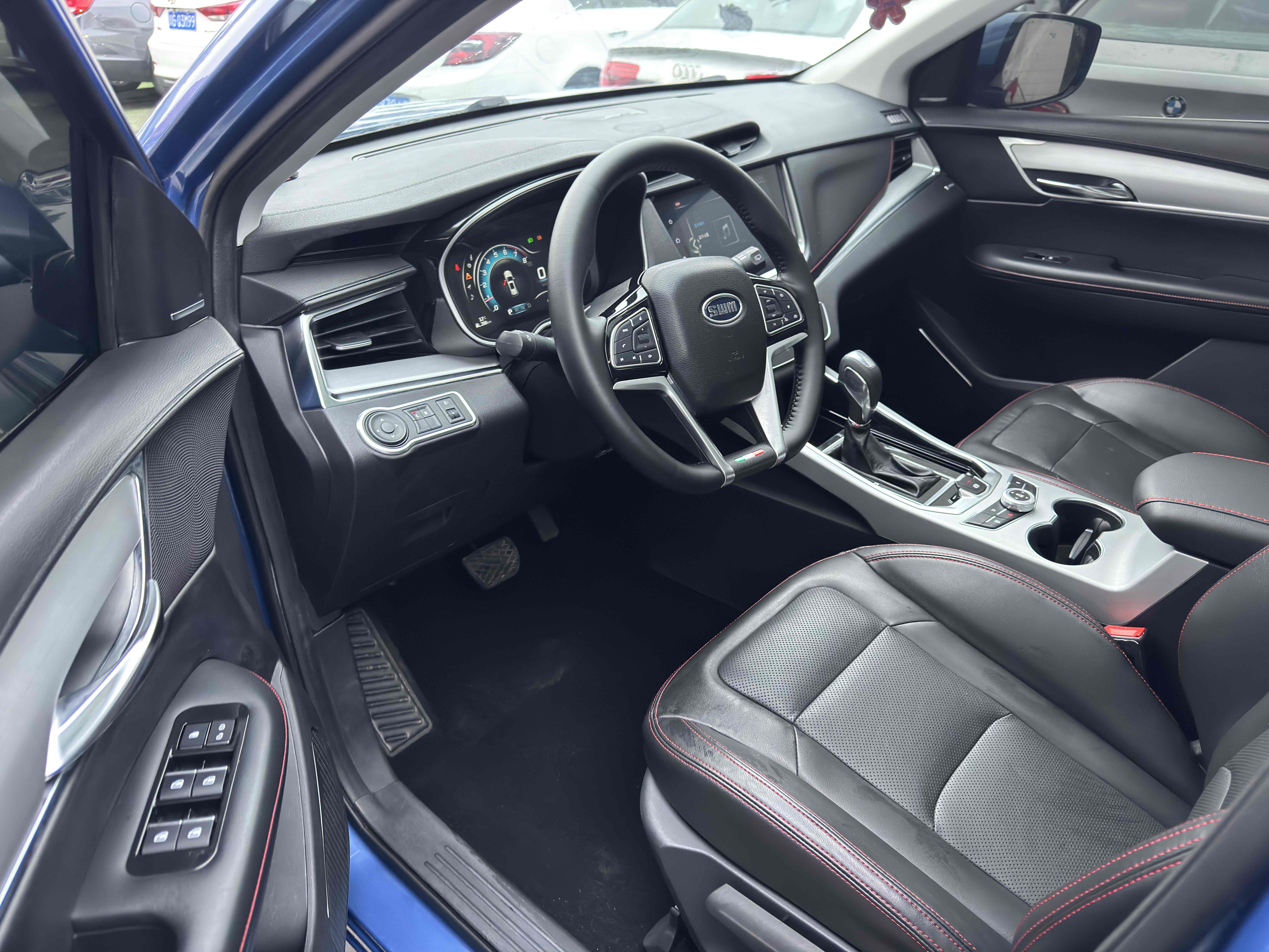 SWM斯威汽车 SWM斯威G01 2019 汽车图片 #16