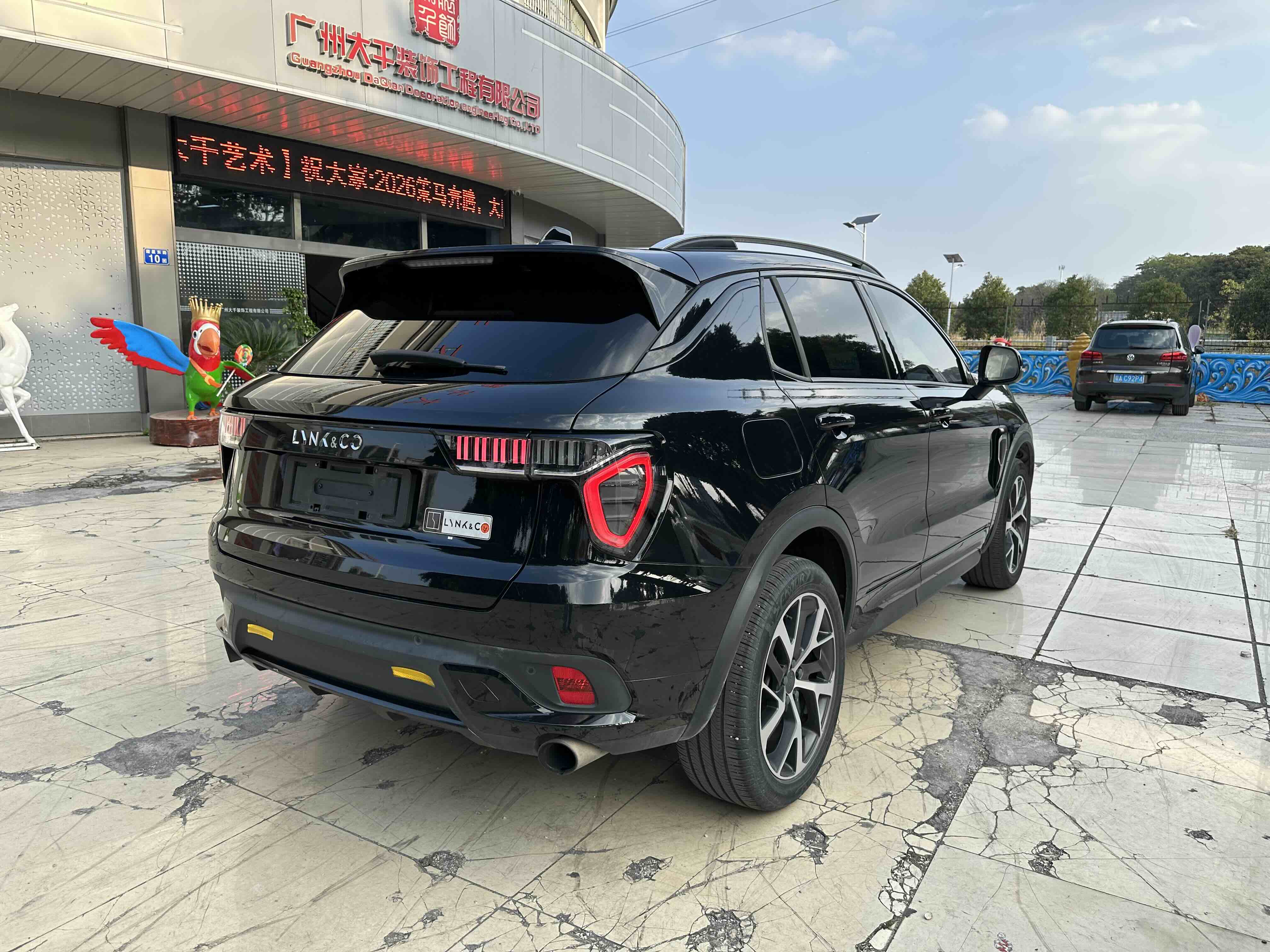 Lynk & Co 01 EM-P 2018 #16 Lynk & Co 01 EM-P 2018 car image #16