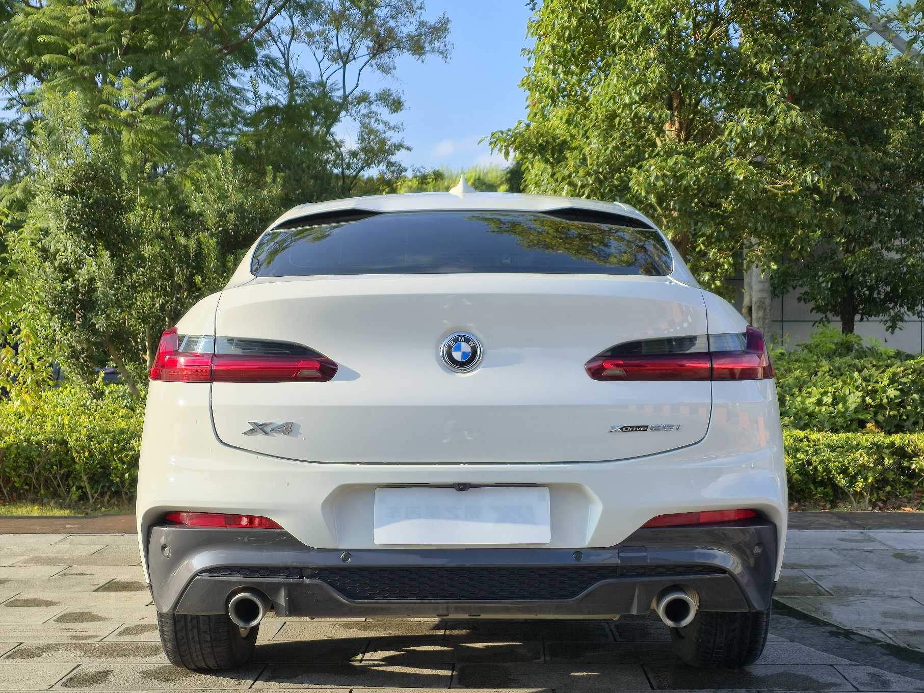BMW X4 2019 صورة سيارة #16