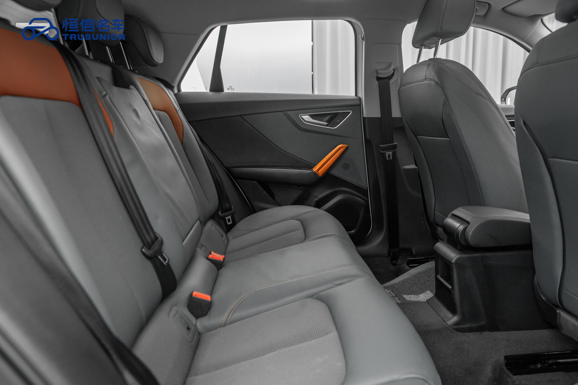 Q2L 2019 car image #16