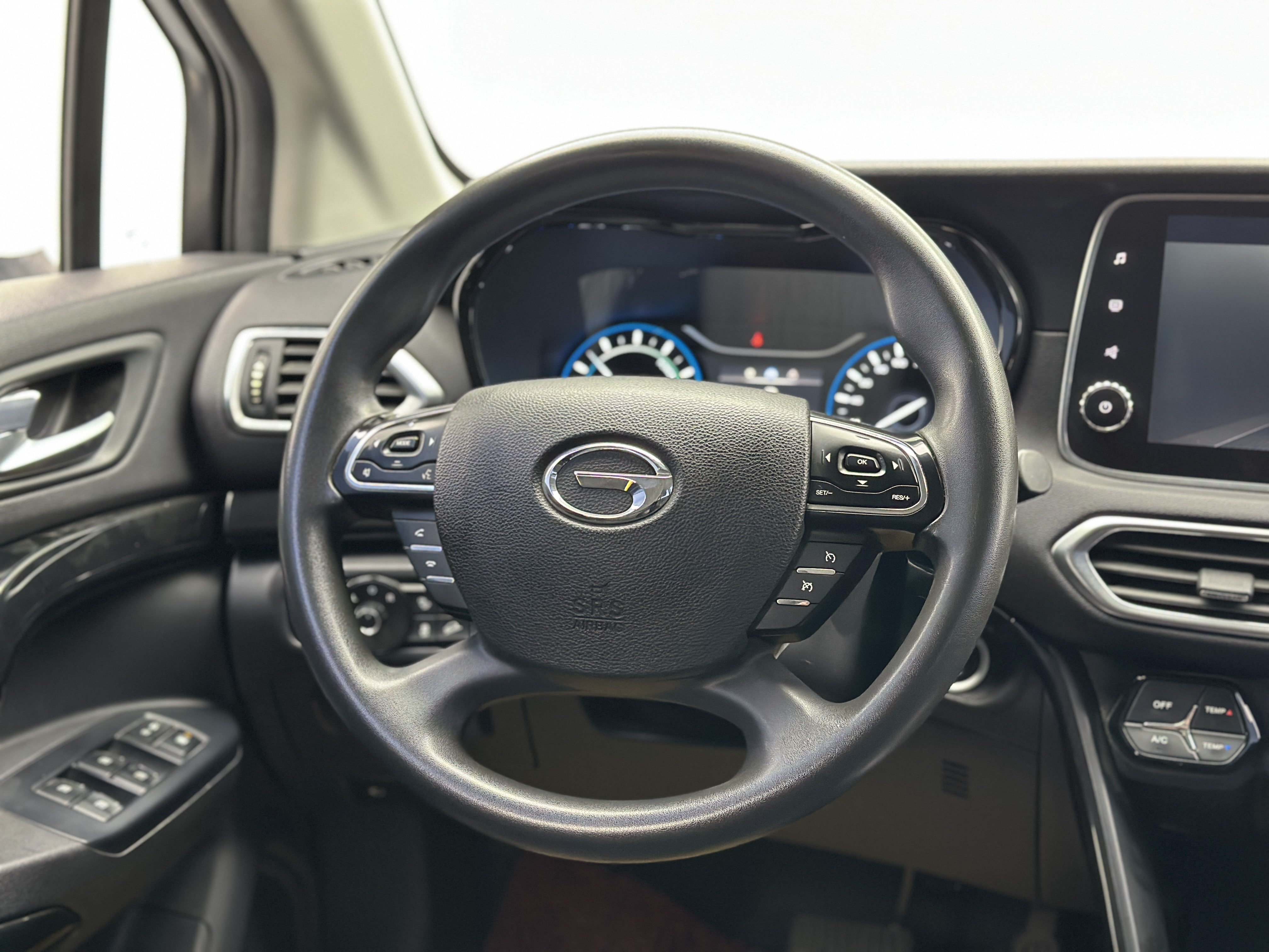 GAC ix4 2018 #16 GAC ix4 2018 car image #16