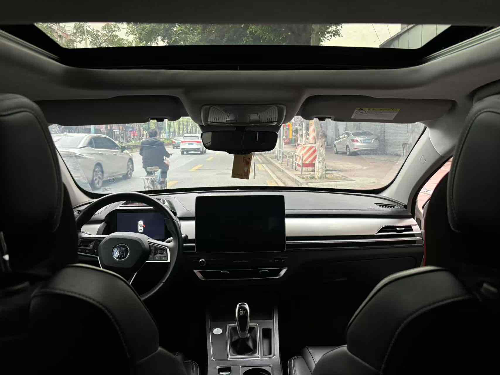 BYD Qin Pro 2018 #16 BYD Qin Pro 2018 car image #16