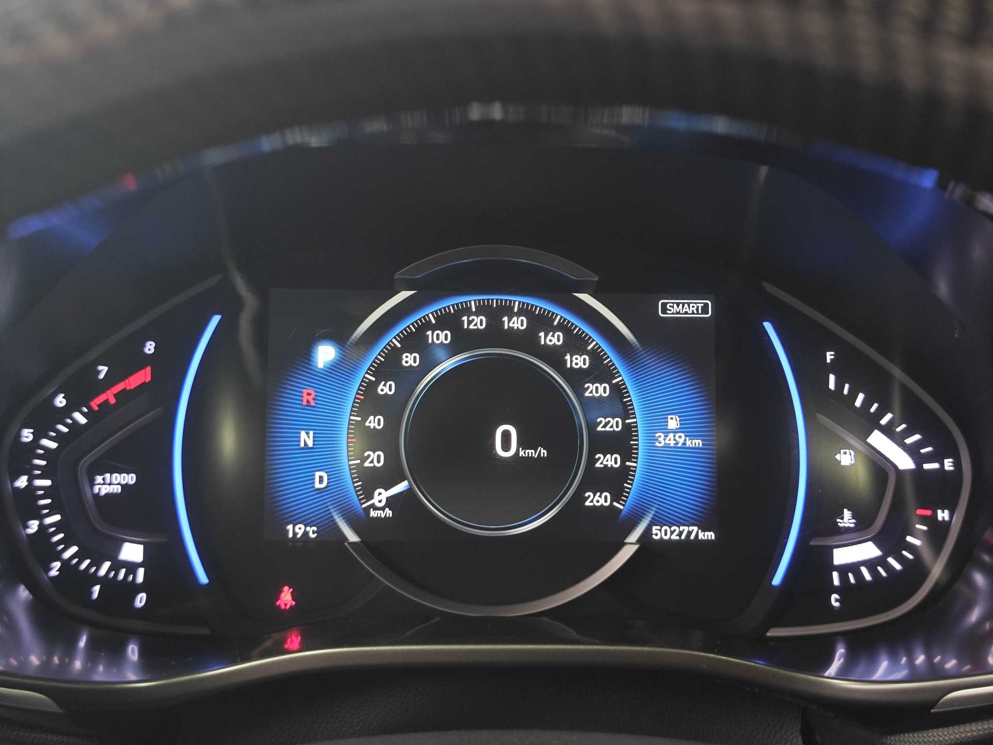 Hyundai Lafesta 2020 car image #16