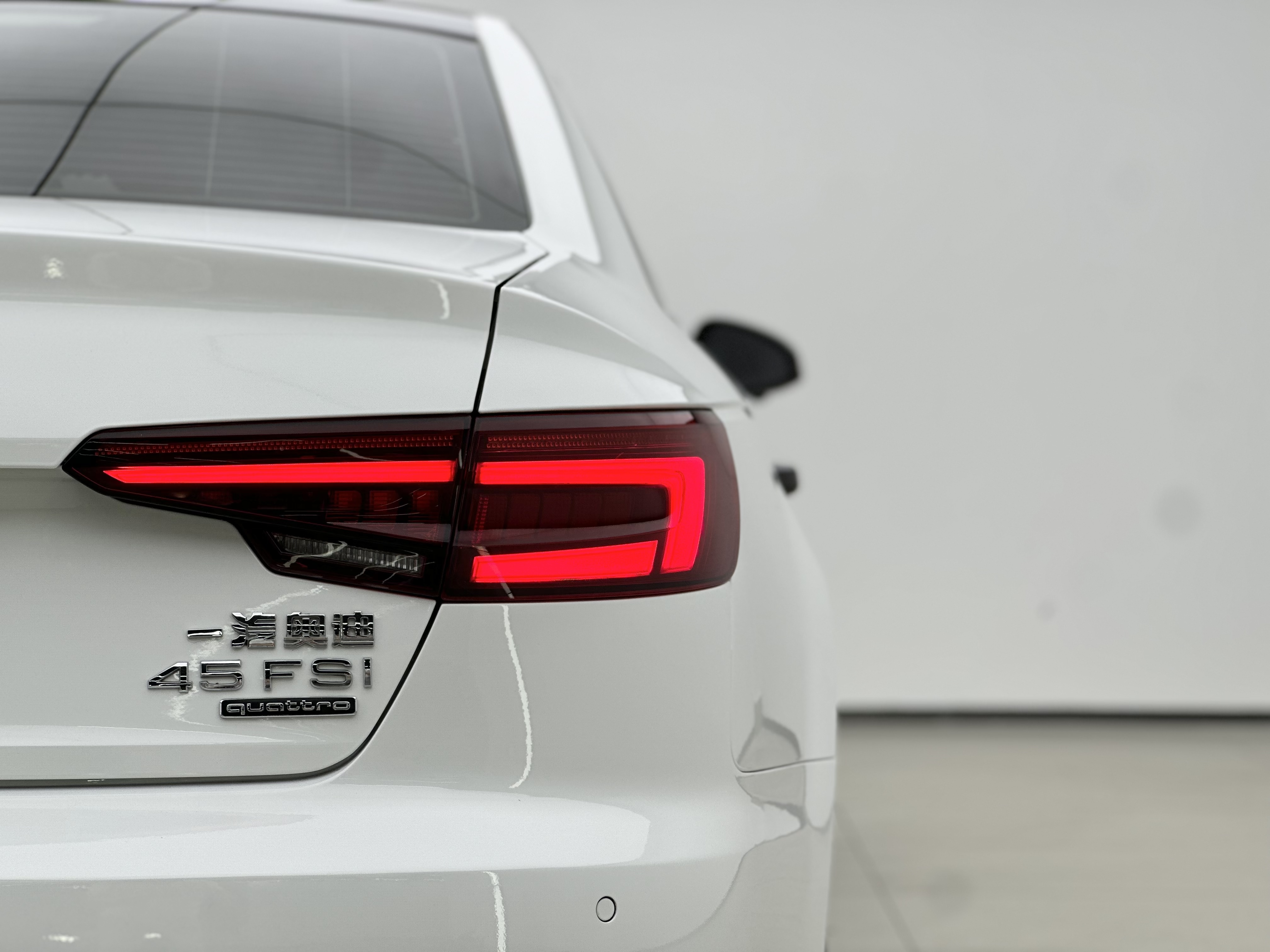 Audi A4L 2018 #16 Audi A4L 2018 car image #16