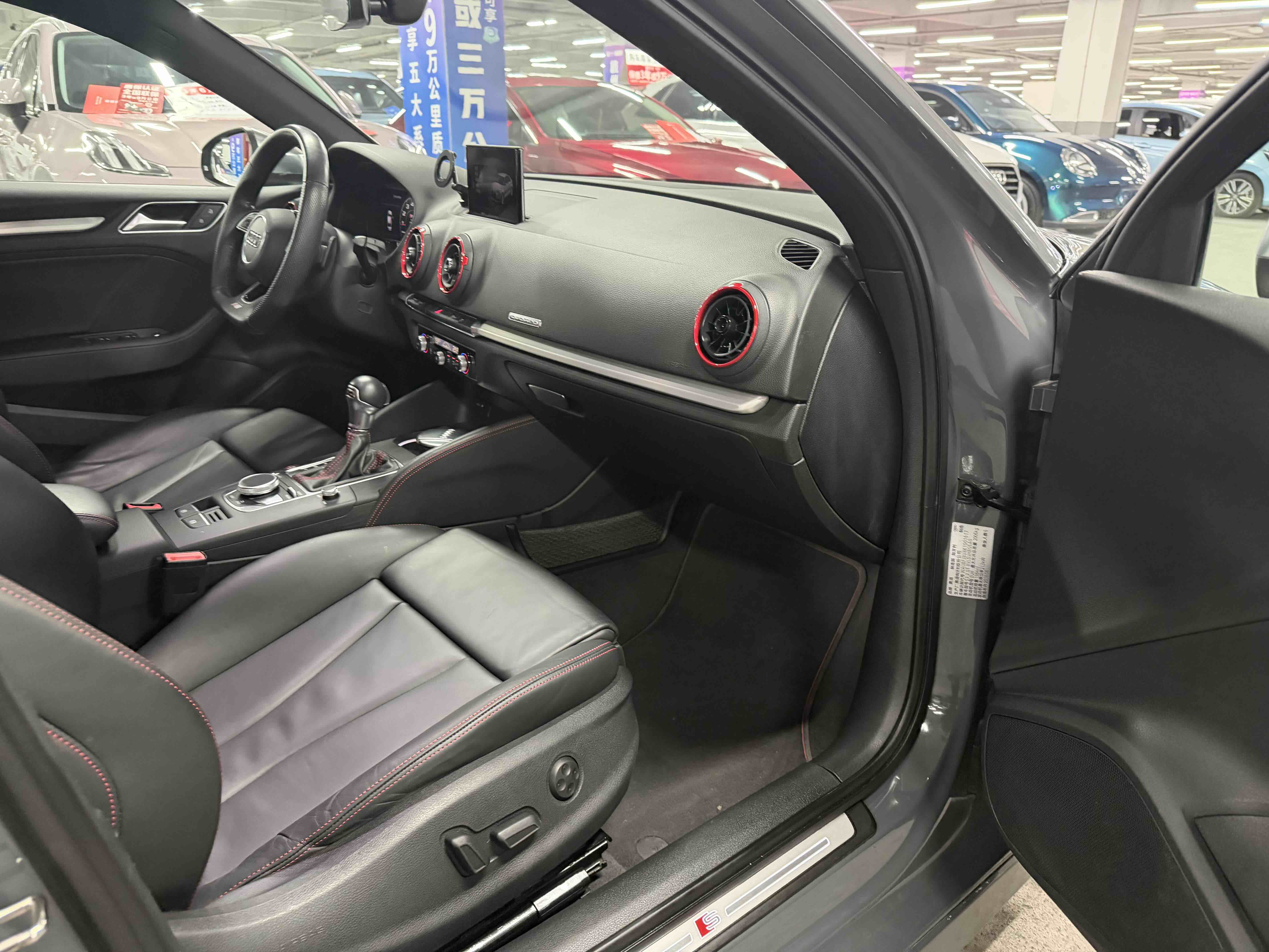 Audi S3 2019 #16 Audi S3 2019 صورة سيارة #16