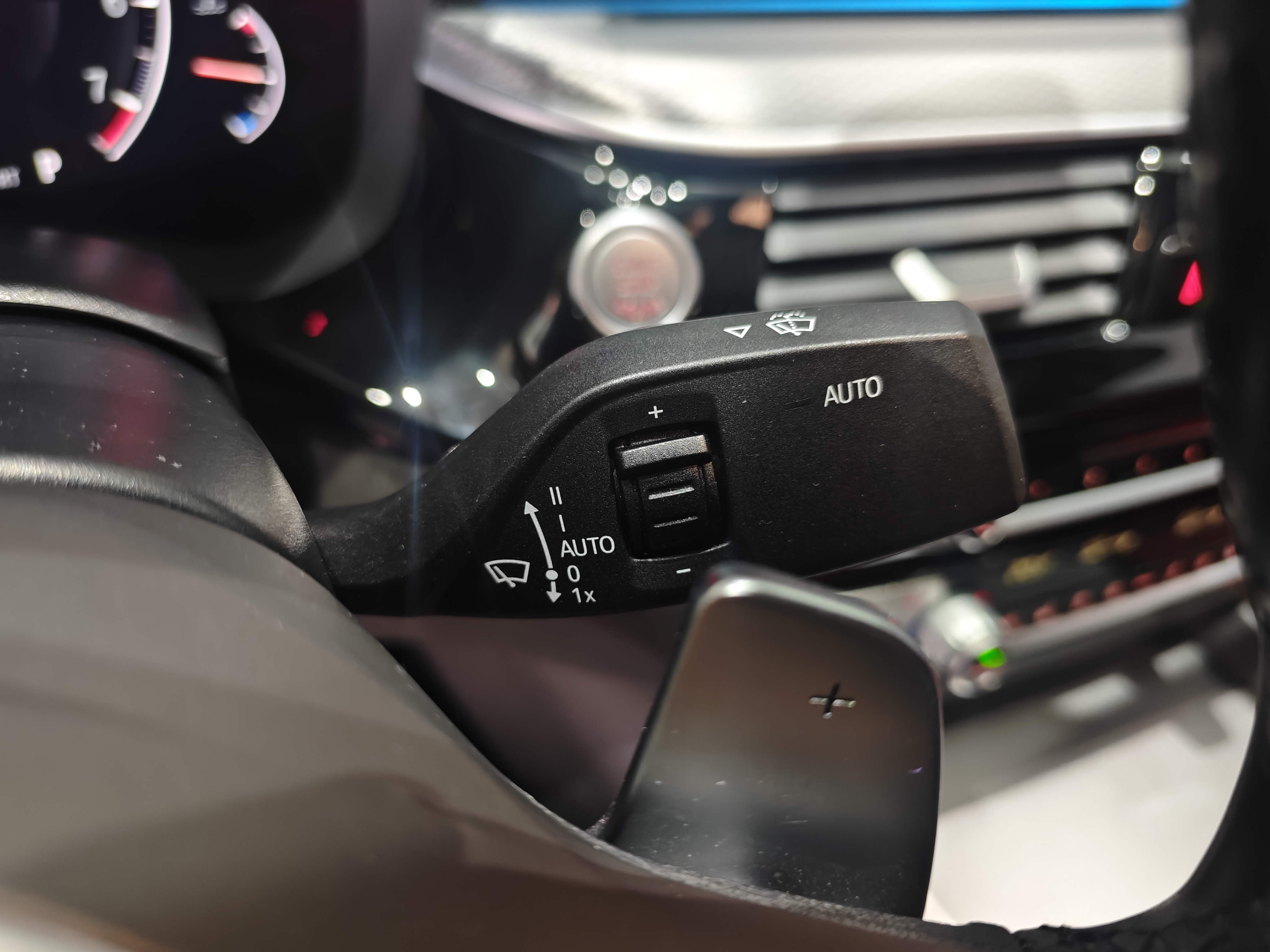 BMW 5 Series 2019 #16 BMW 5 Series 2019 car image #16