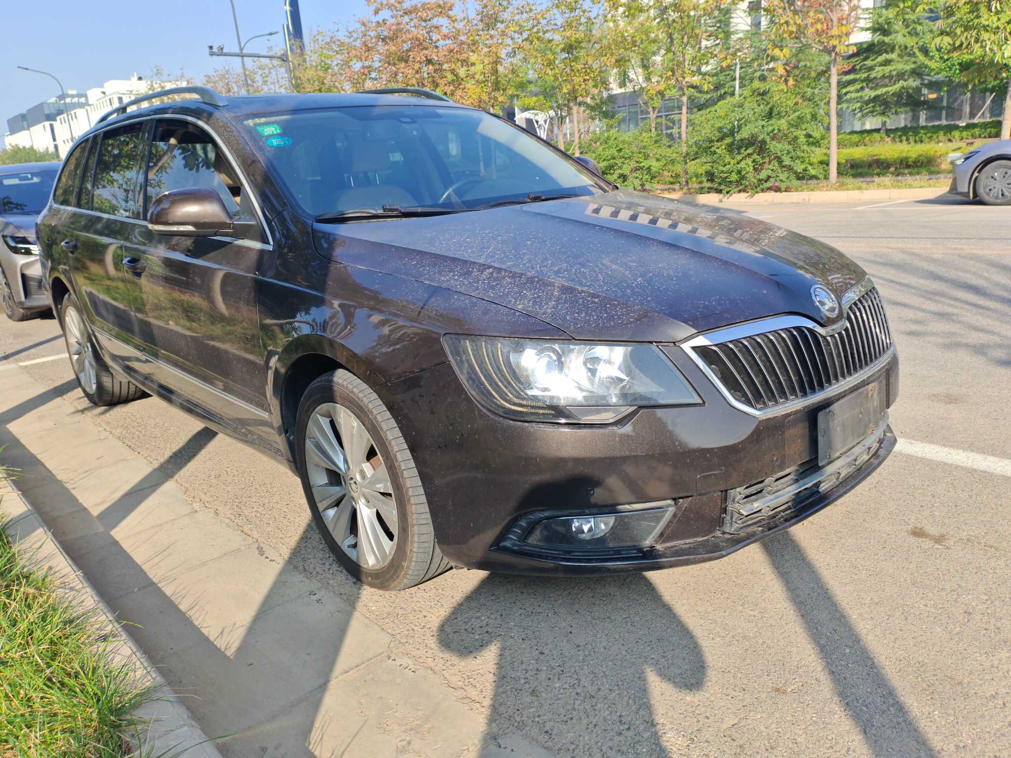 Skoda Superb Combi 2015 car image #16