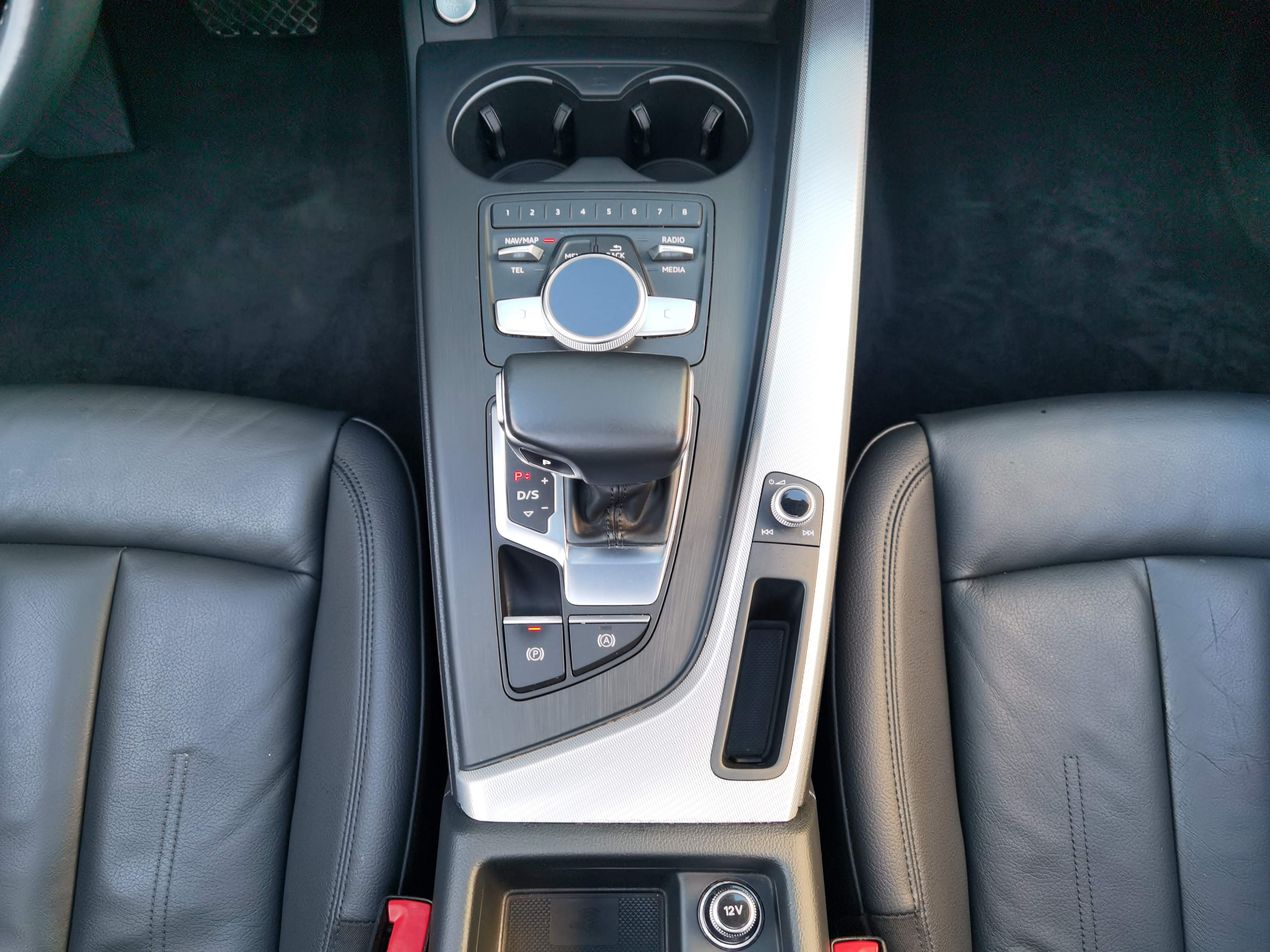 Audi A4 (Imported) 2019 #16 Audi A4 (Imported) 2019 car image #16