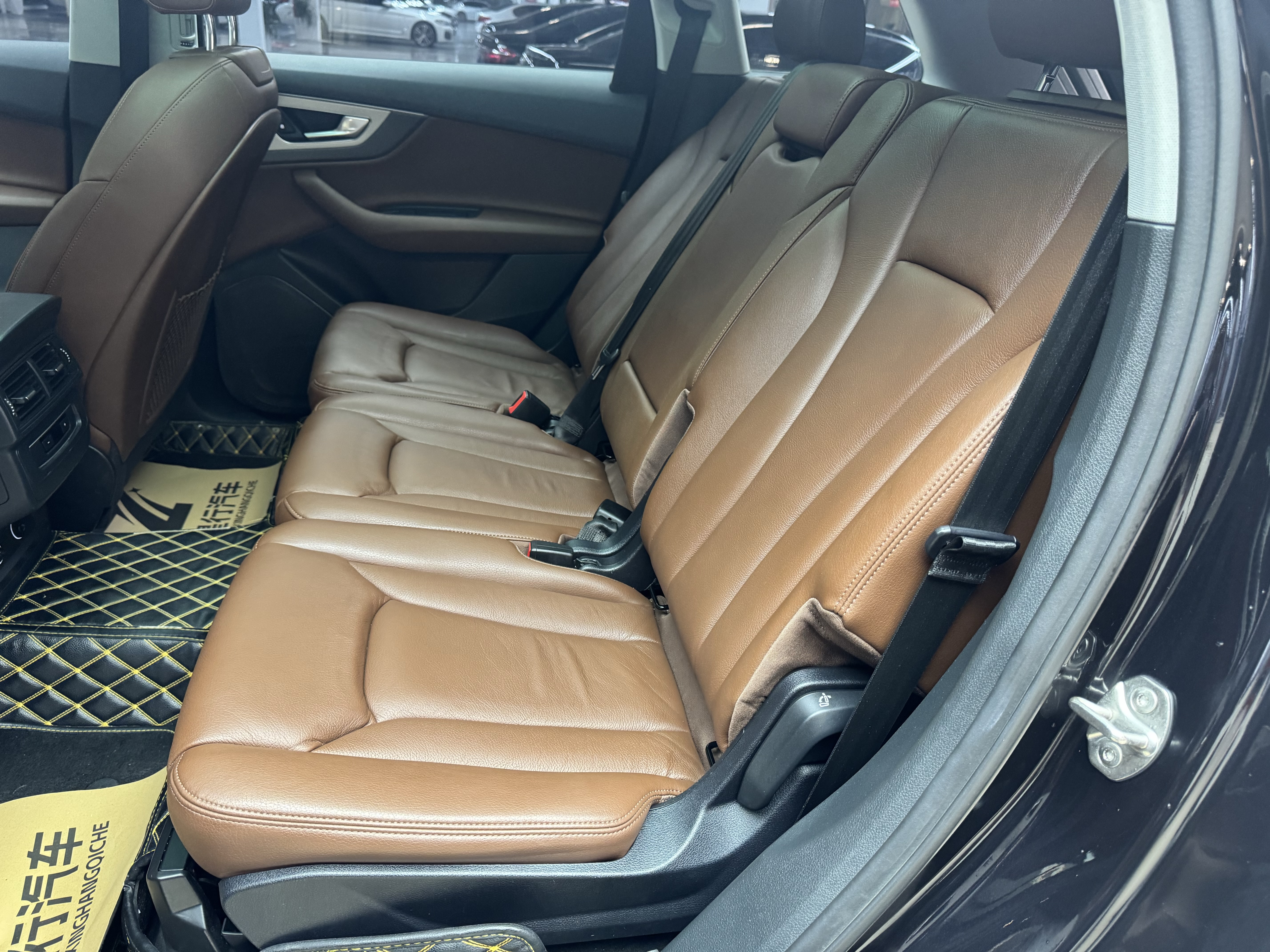 Audi Q7 2019 image de voiture #16