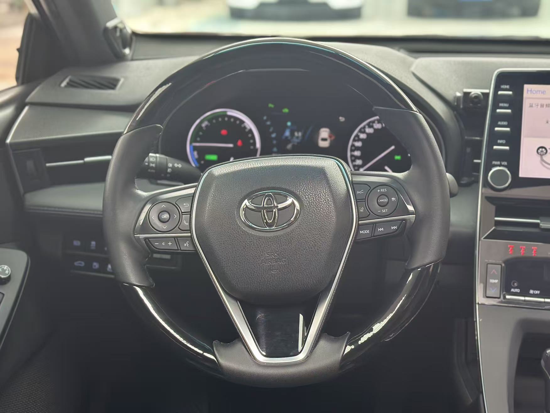 Toyota Avalon 2020 car image #16