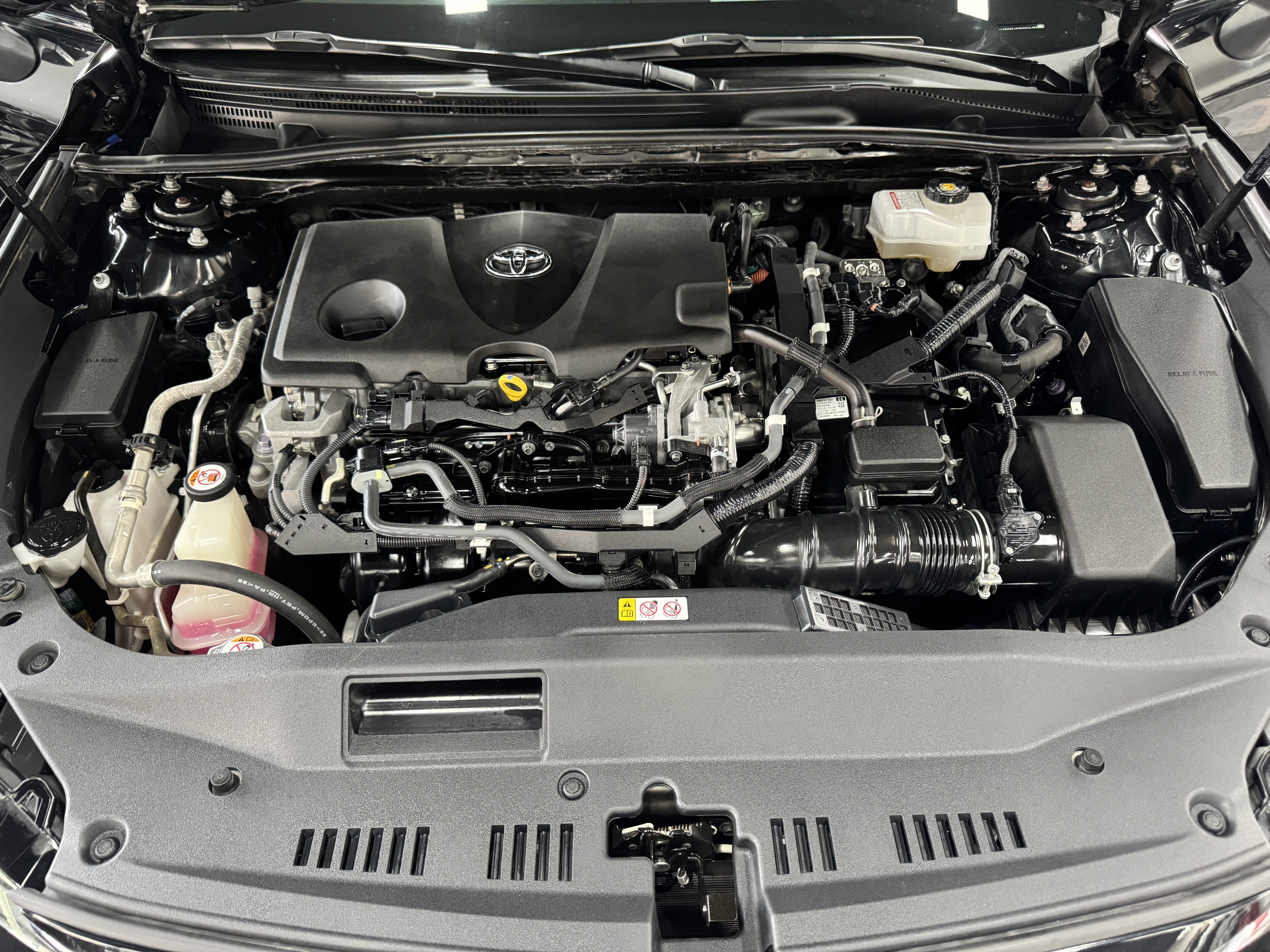 Toyota Avalon 2019 car image #16