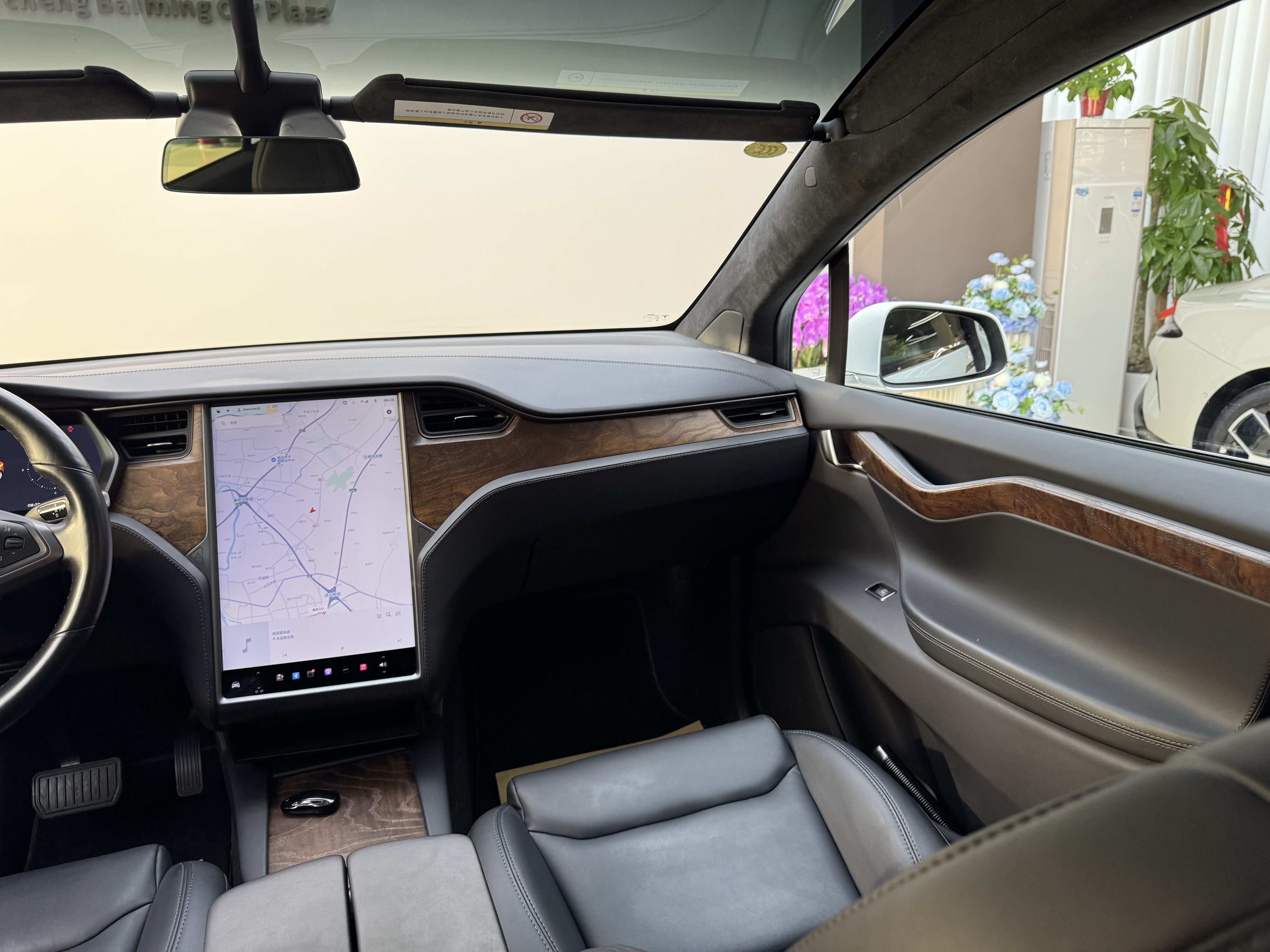 Tesla Model X 2020 #16 Tesla Model X 2020 car image #16