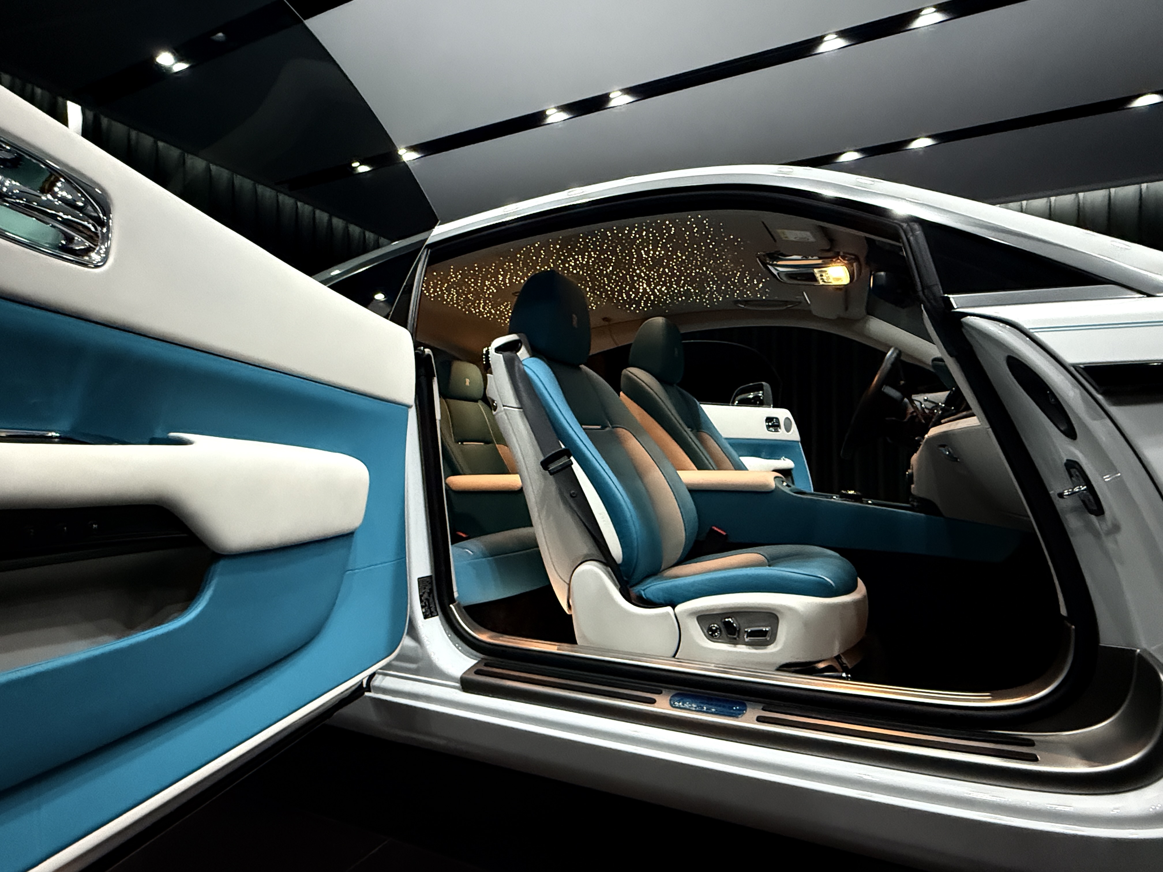 Rolls-Royce Wraith 2021 car image #16