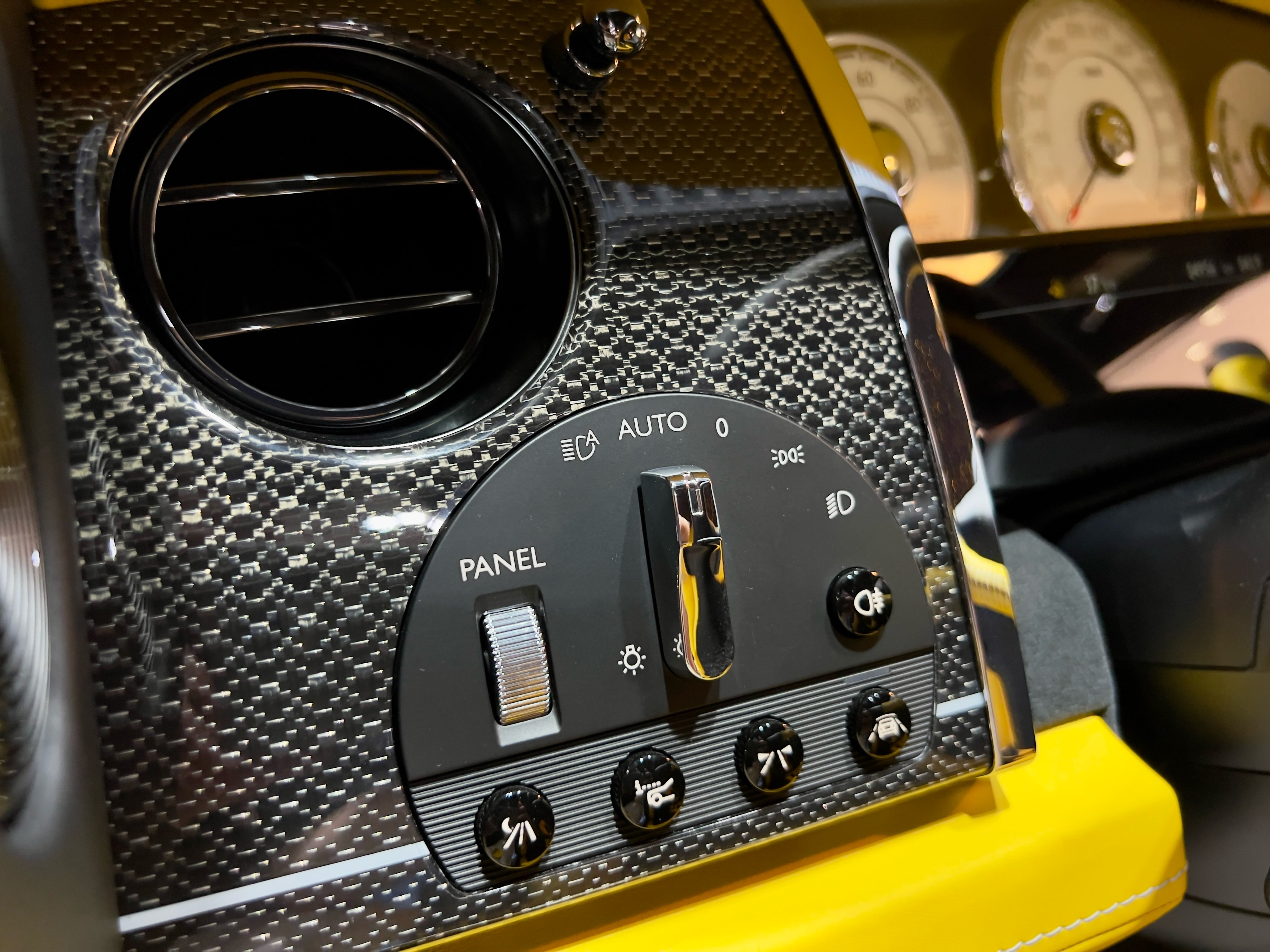 Rolls-Royce Wraith 2020 car image #16