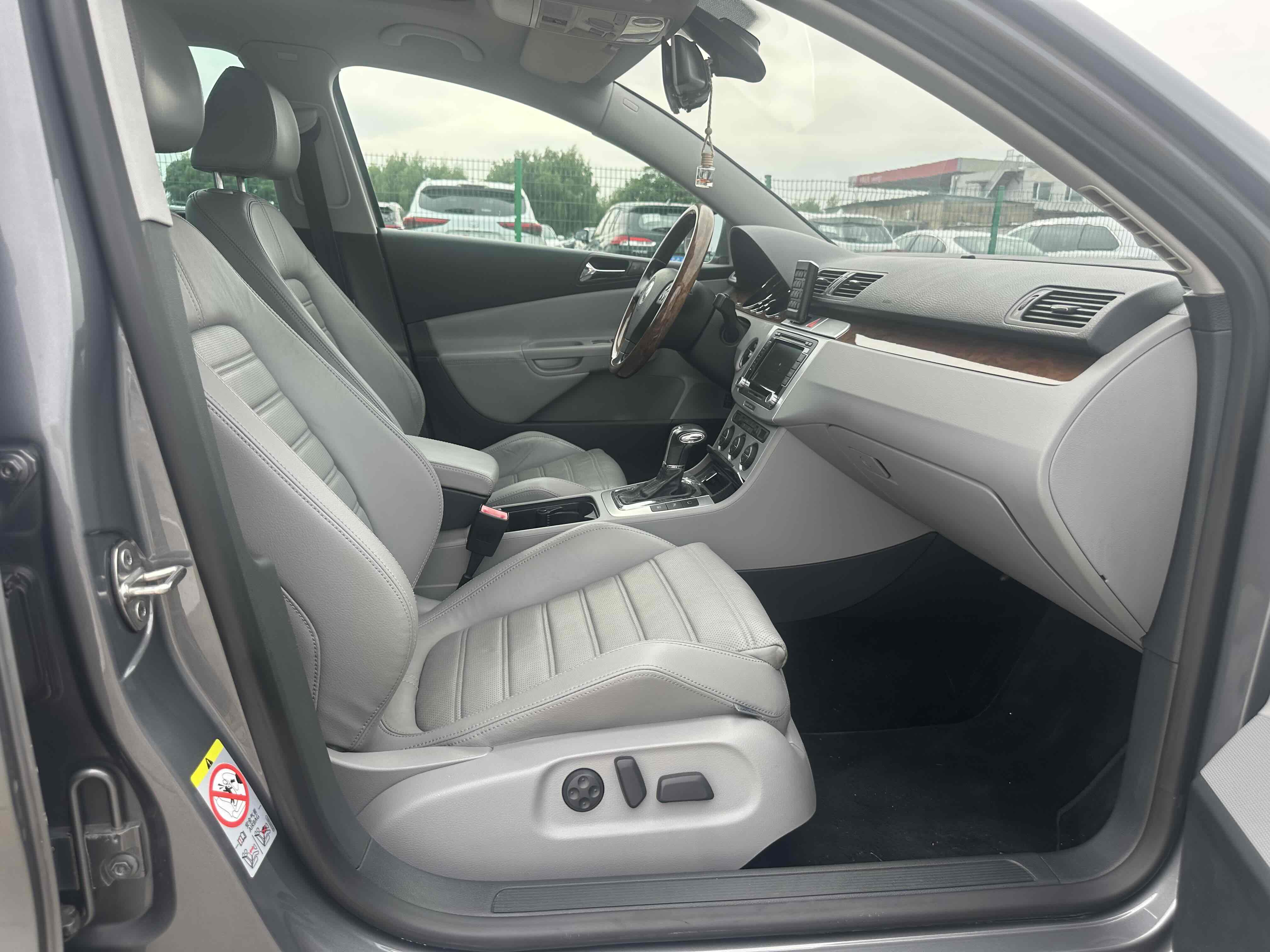 Volkswagen Magotan (Imported) 2008 immagine di auto #16