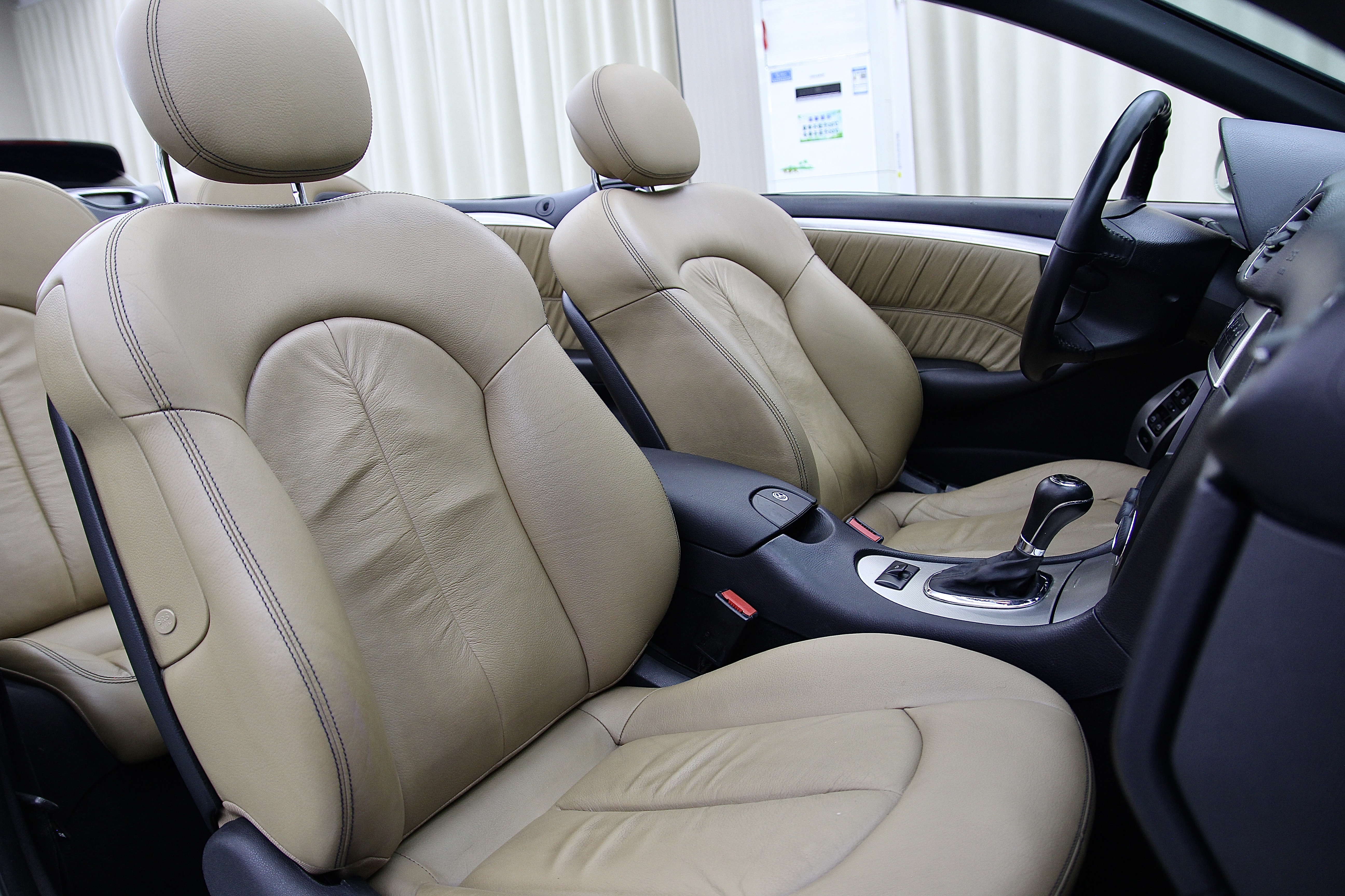 Mercedes-Benz CLK Class 2007 car image #16