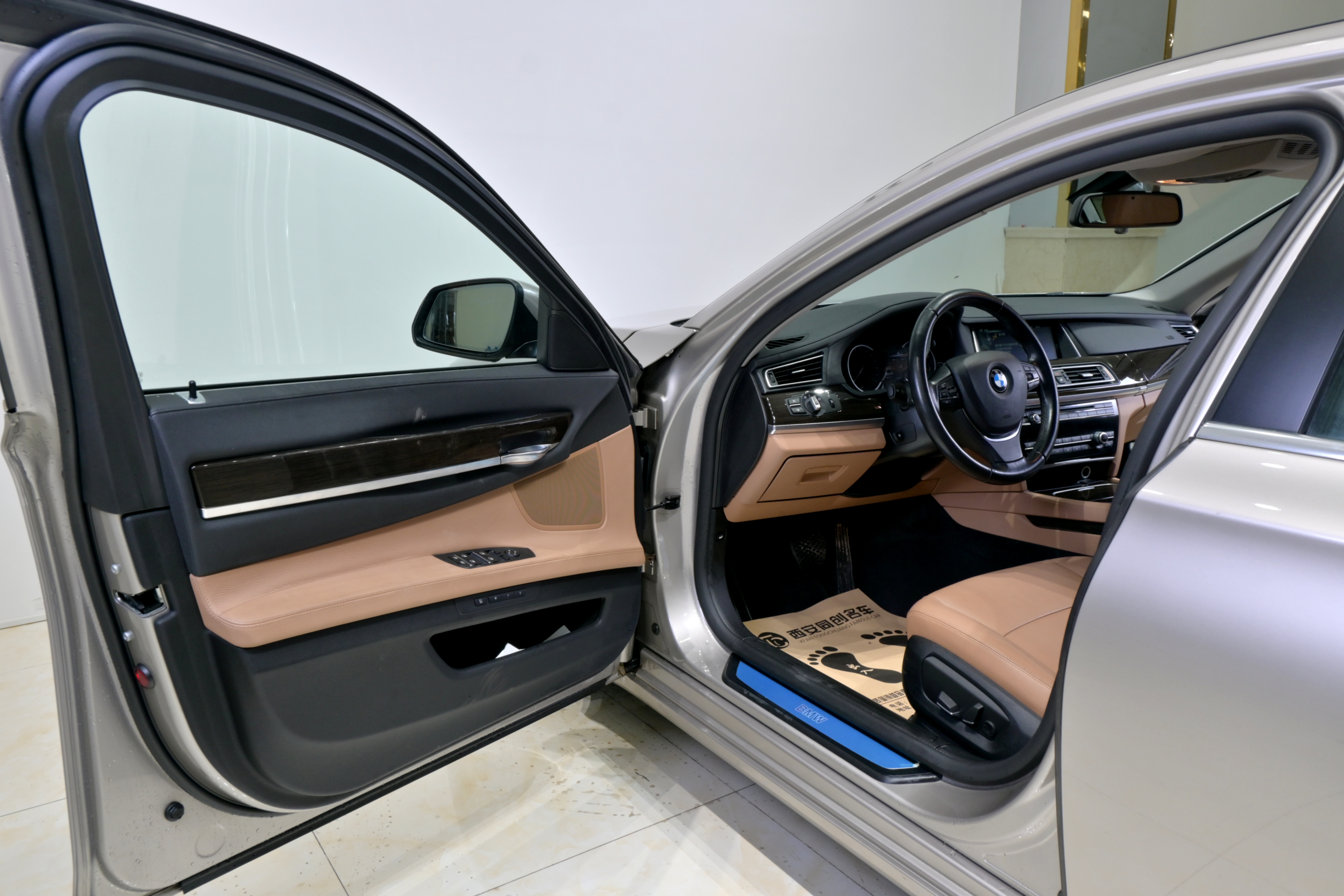 BMW 7 Series 2014 #16 BMW 7 Series 2014 car image #16