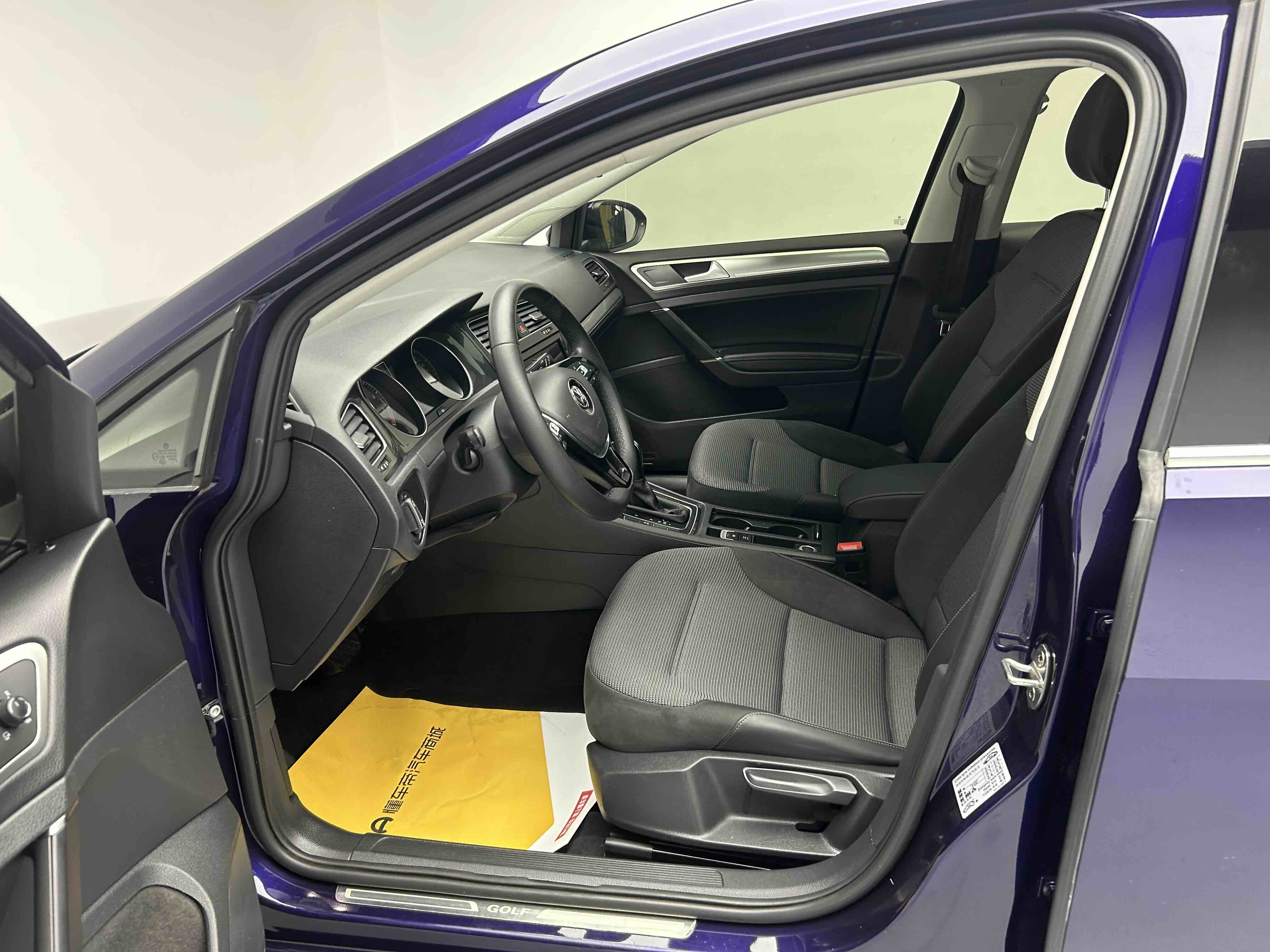 Volkswagen Golf 2019 #16 Volkswagen Golf 2019 car image #16