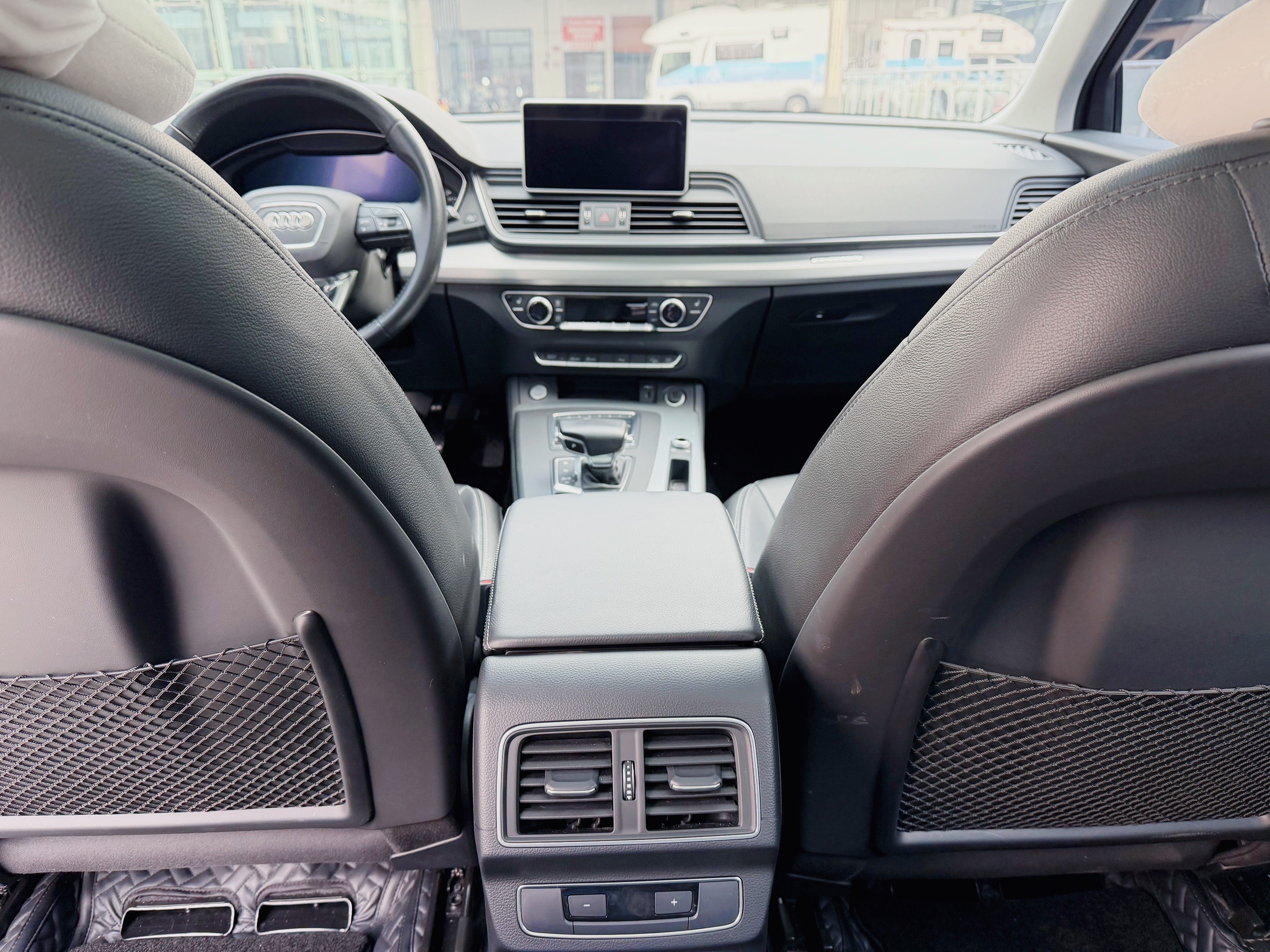 Audi Q5L 2020 car image #16