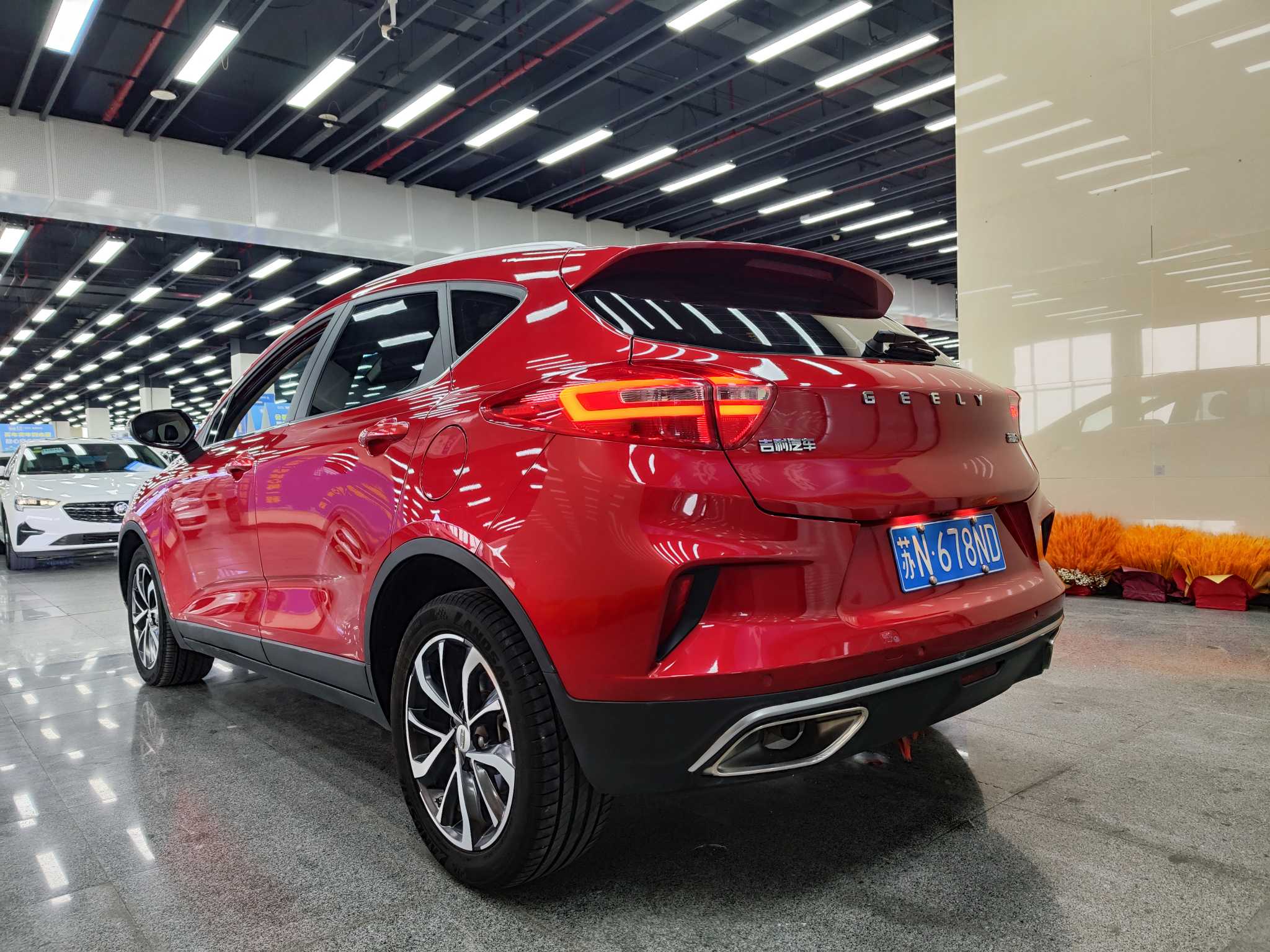 Emgrand GS 2020 car image #16