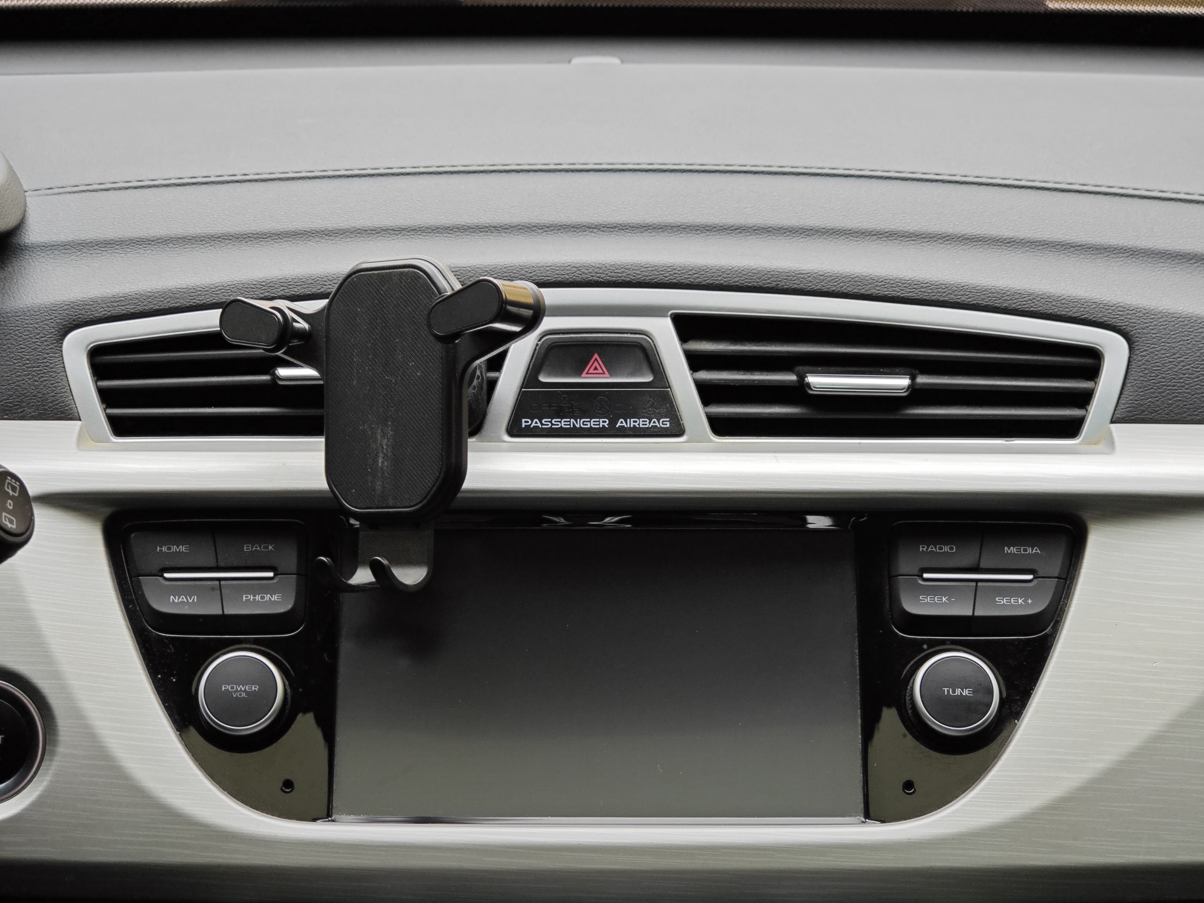 GEELY Boyue 2020 #16 GEELY Boyue 2020 car image #16