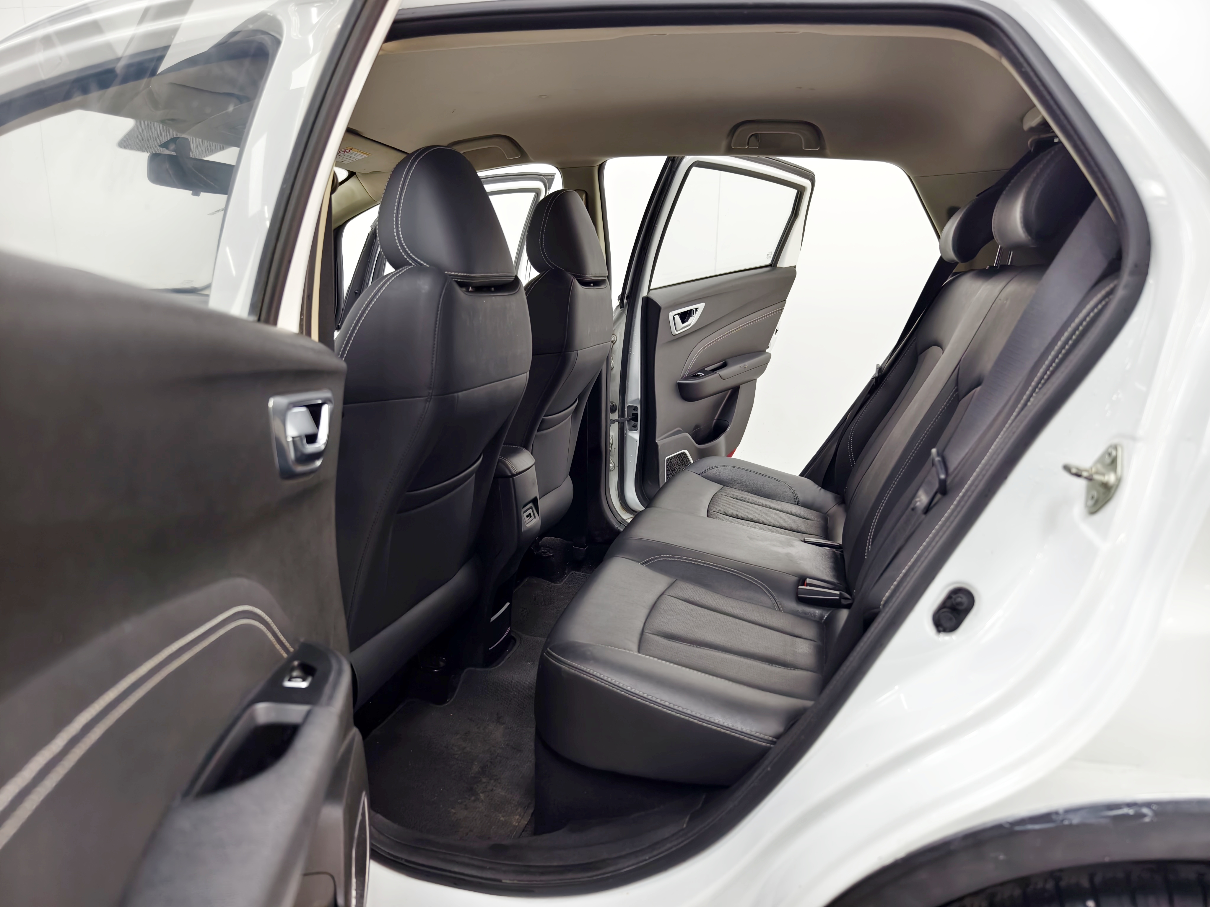 Vision X3 2019 #16 Vision X3 2019 car image #16