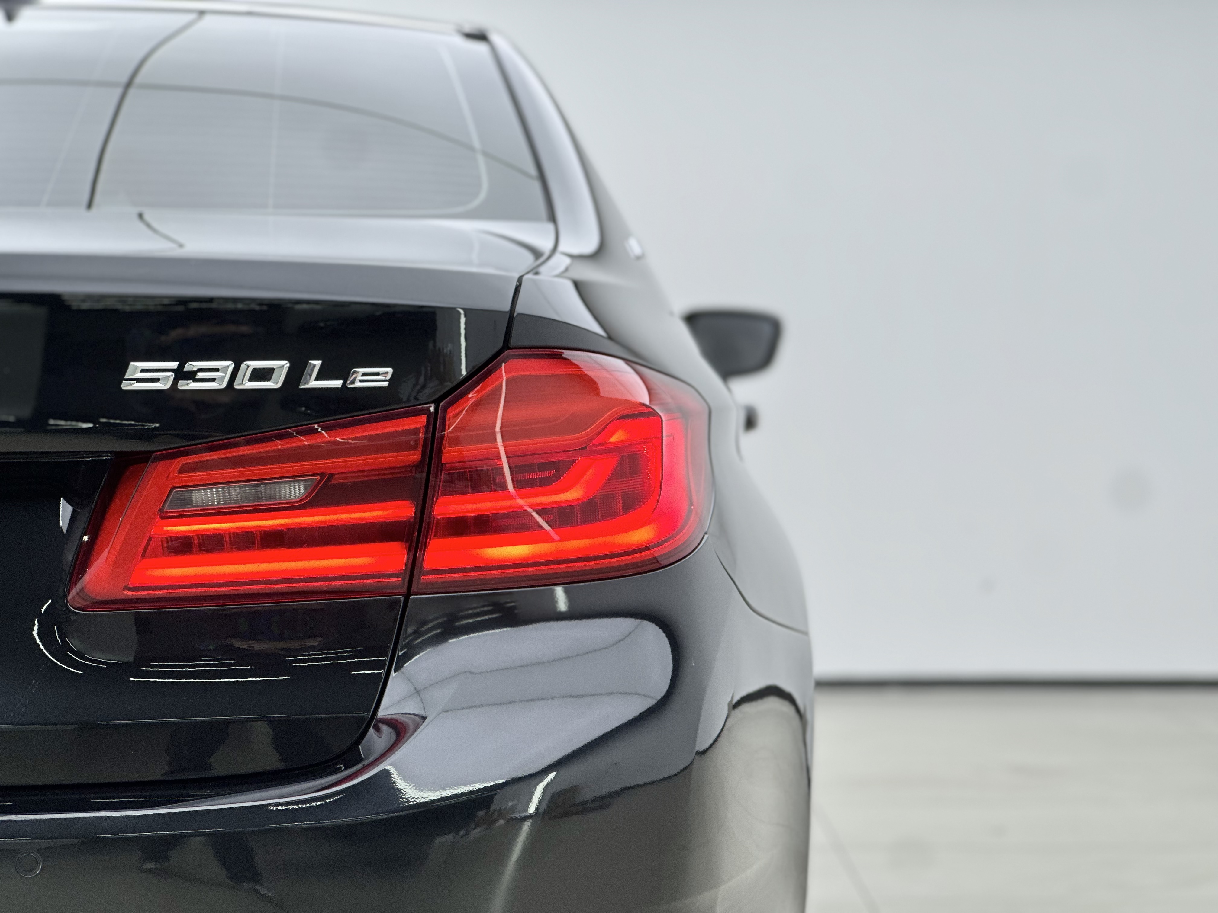 BMW 5 Series New Energy 2019 car image #16