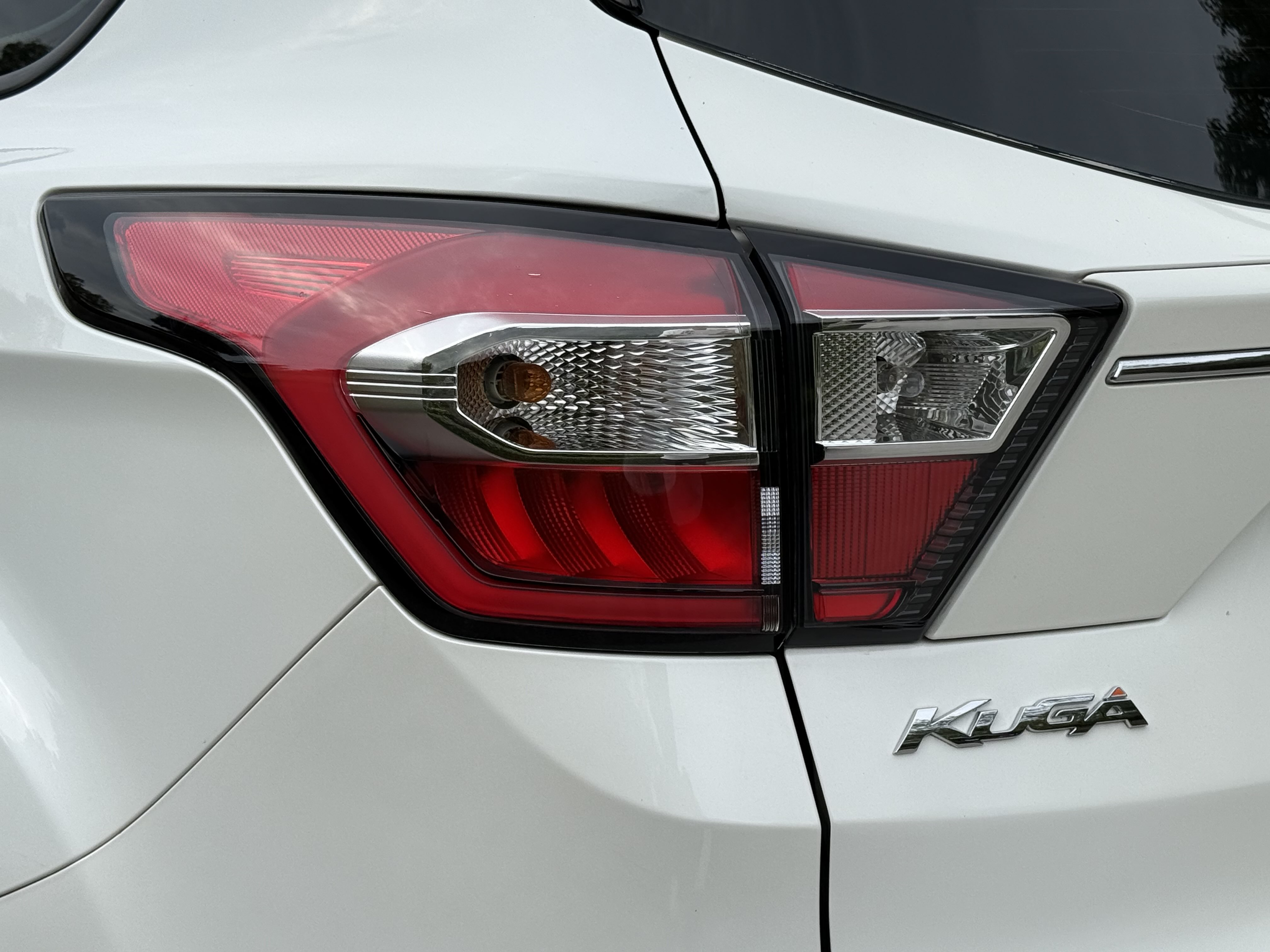 Ford Kuga 2017 car image #16