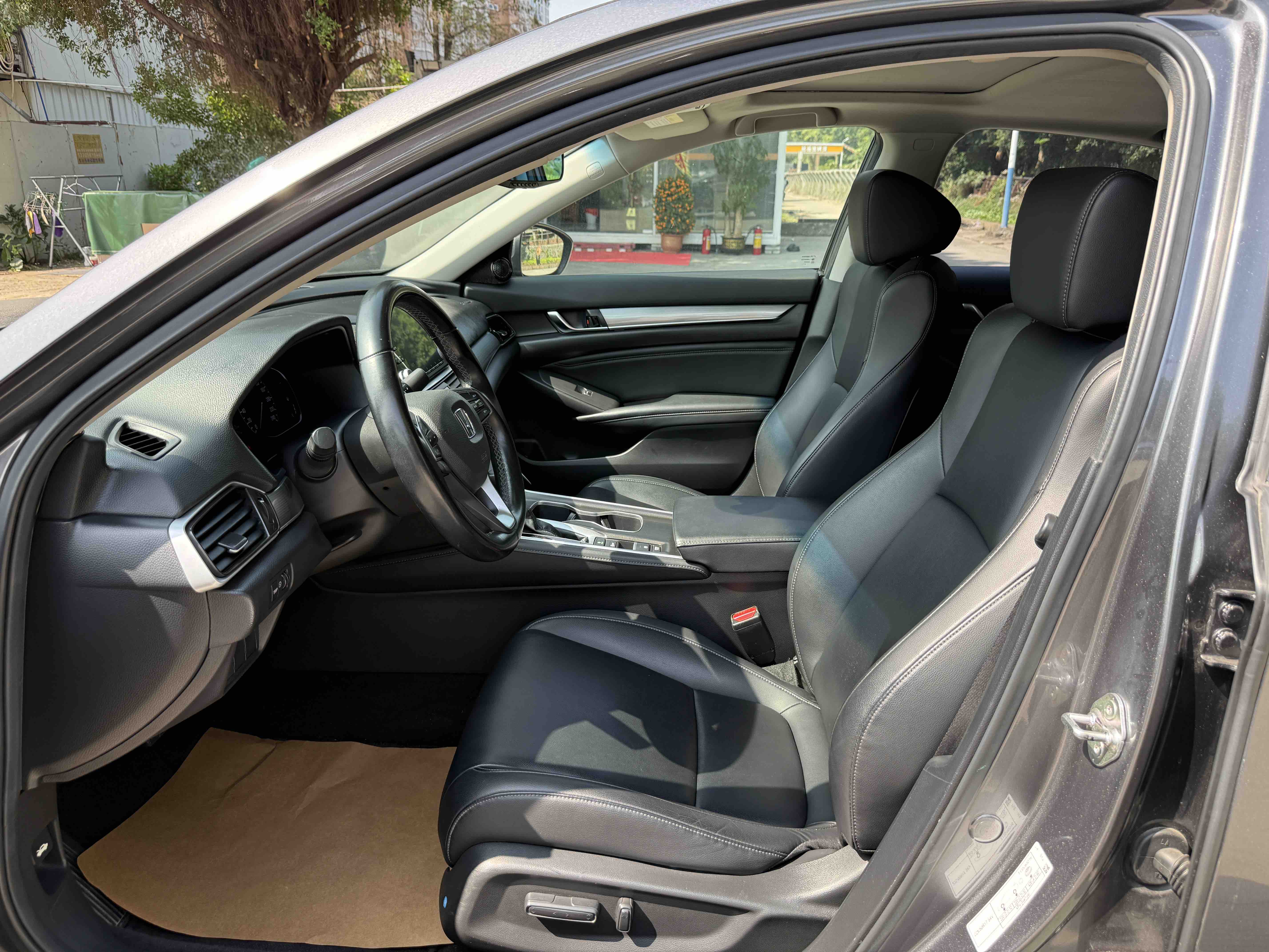 Honda Accord 2020 car image #16