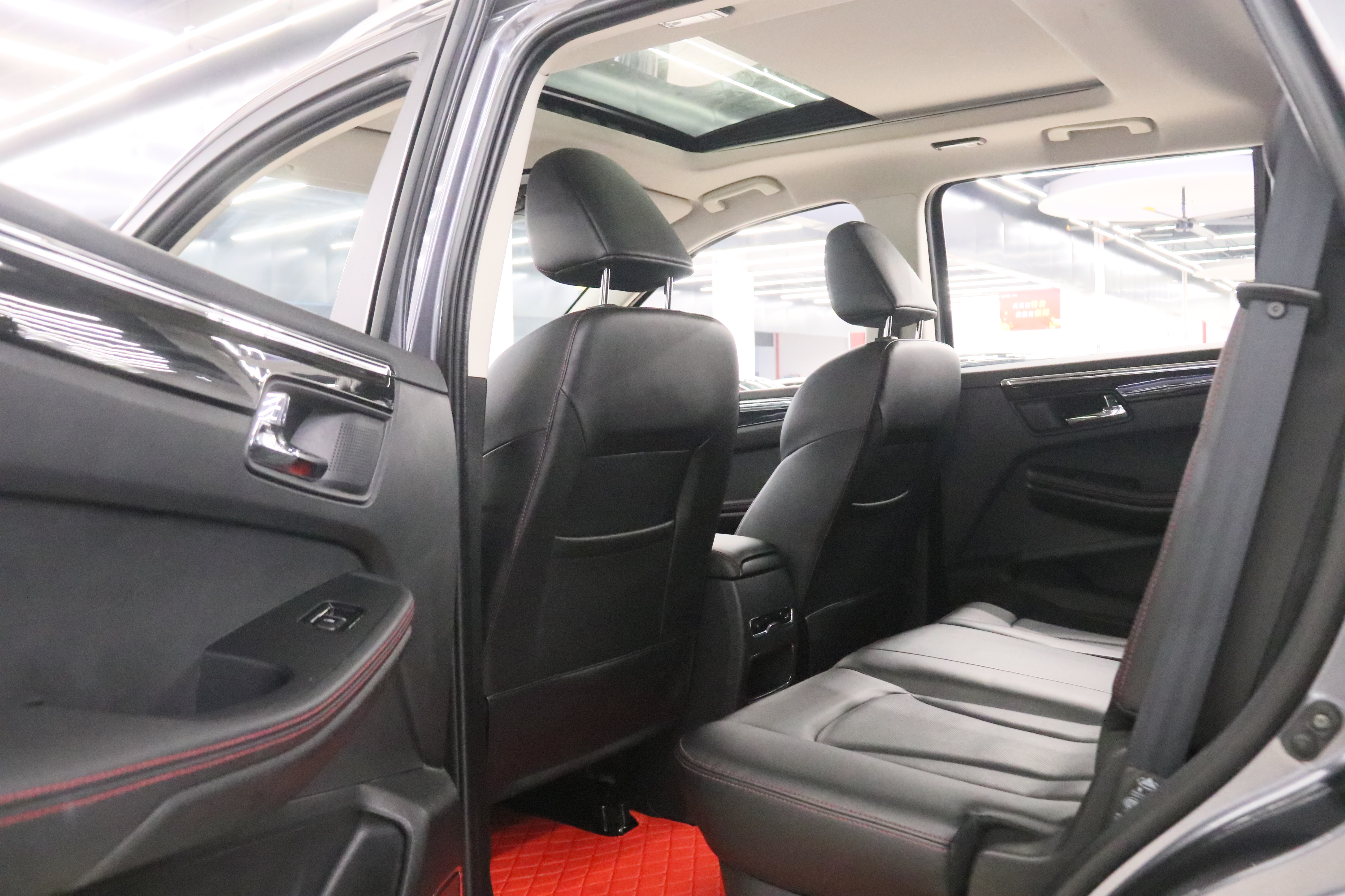 SWM斯威汽车 SWM斯威G05 2021 汽车图片 #16